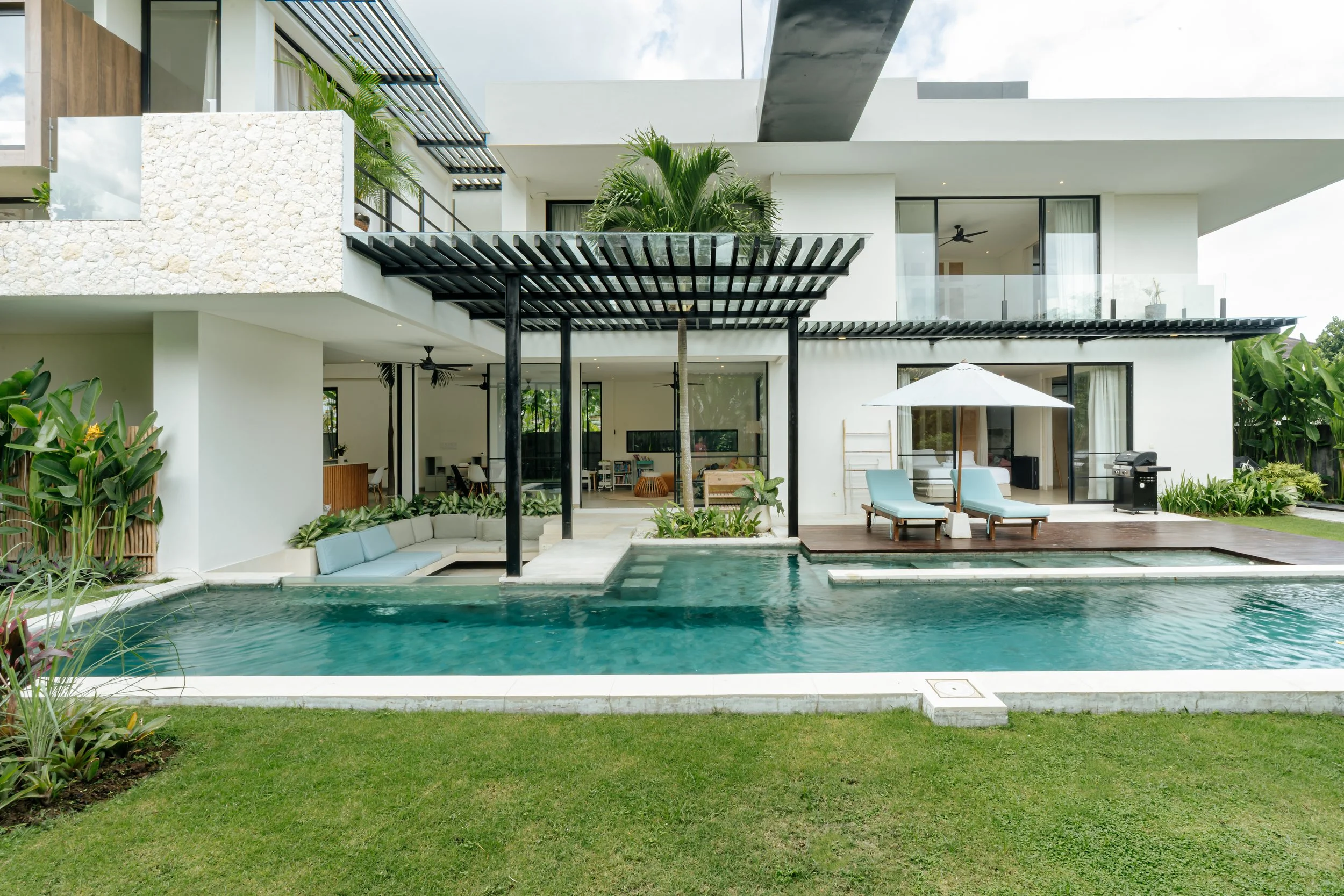 020825 Villa Savoye - Sans Visual-29.JPEG