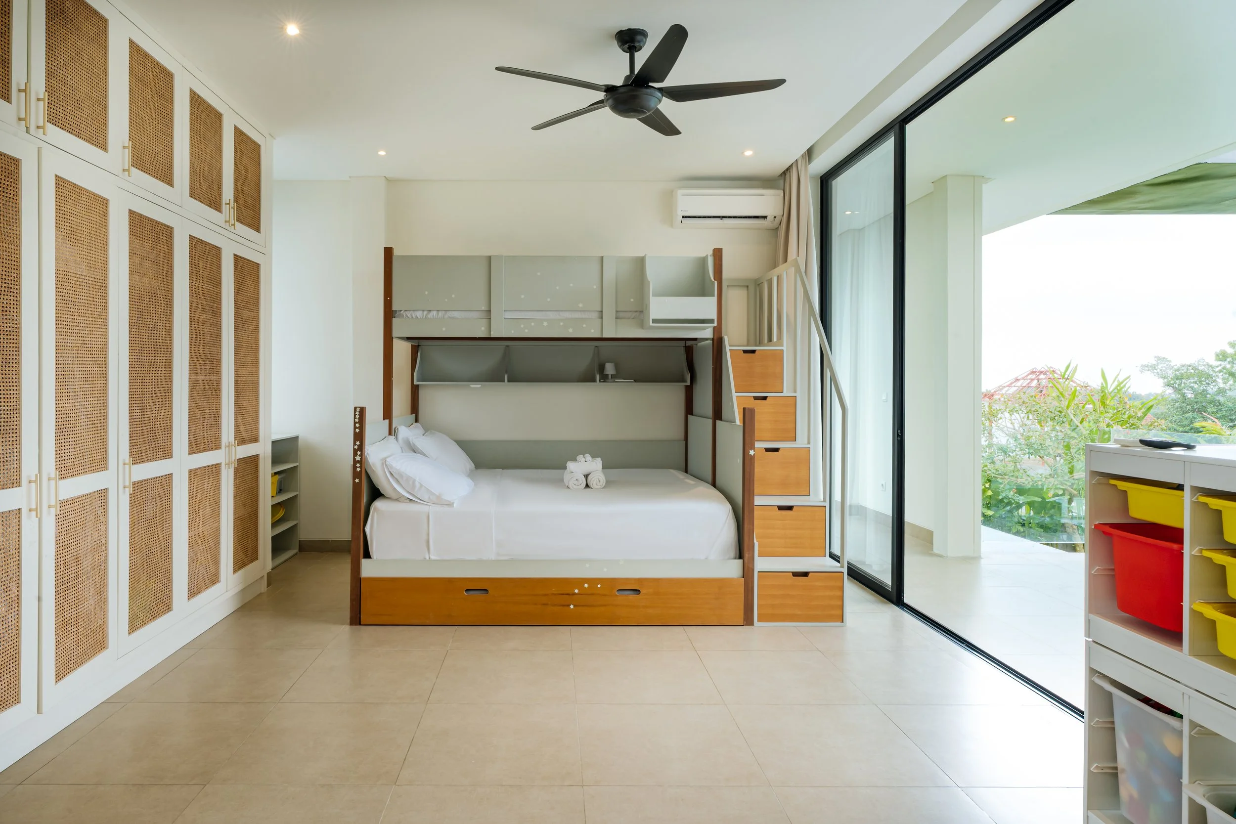 020825 Villa Savoye - Sans Visual-15.JPEG