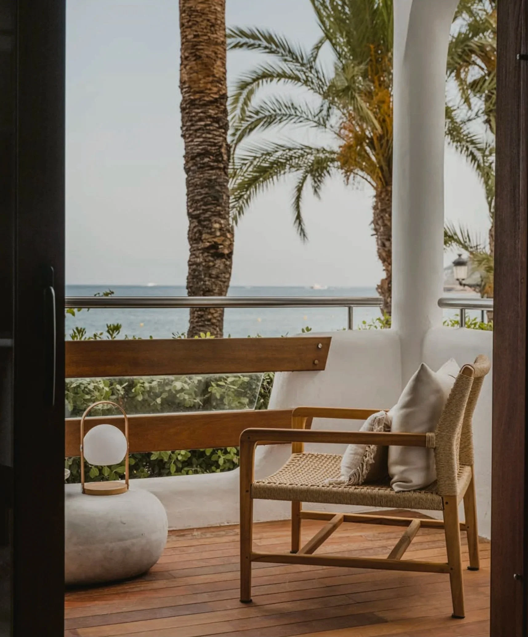 Yearbook+Timeless+Living+-+Studio+Go+Ibiza+-+p1.jpg