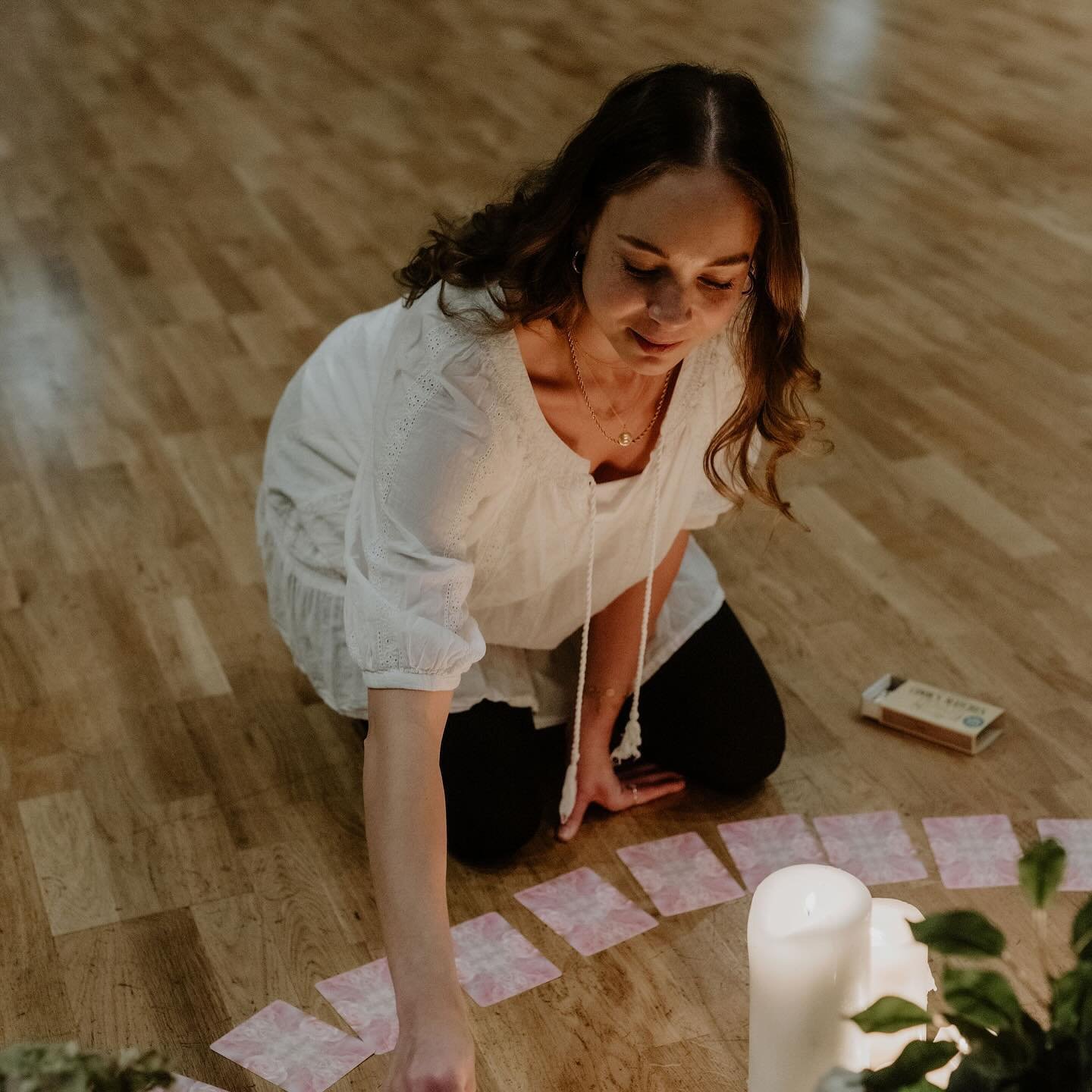 *New Date Added* 
SOULFUL SATURDAY : Mindfulness + Spring Printmaking 

A morning of creativity and mindfulness hosted by Liz of @slowsunday.studio and Emily of @lunacirclewellness 

Saturday 18th May, 10am-1pm
The Old School Room, Chew Magna, BS40 8