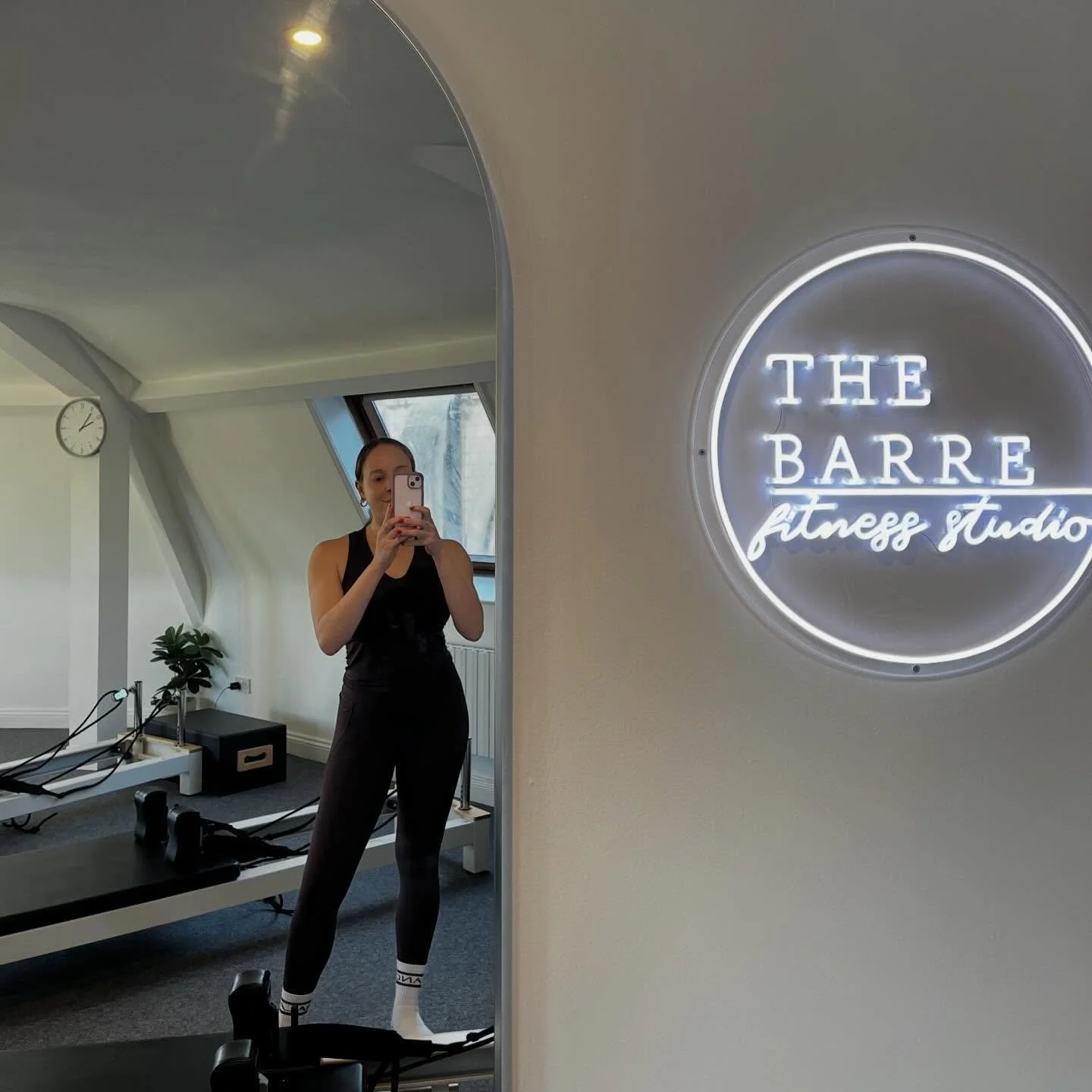 For me, December is the season of winding down, dreaming and cosy vibes ✨