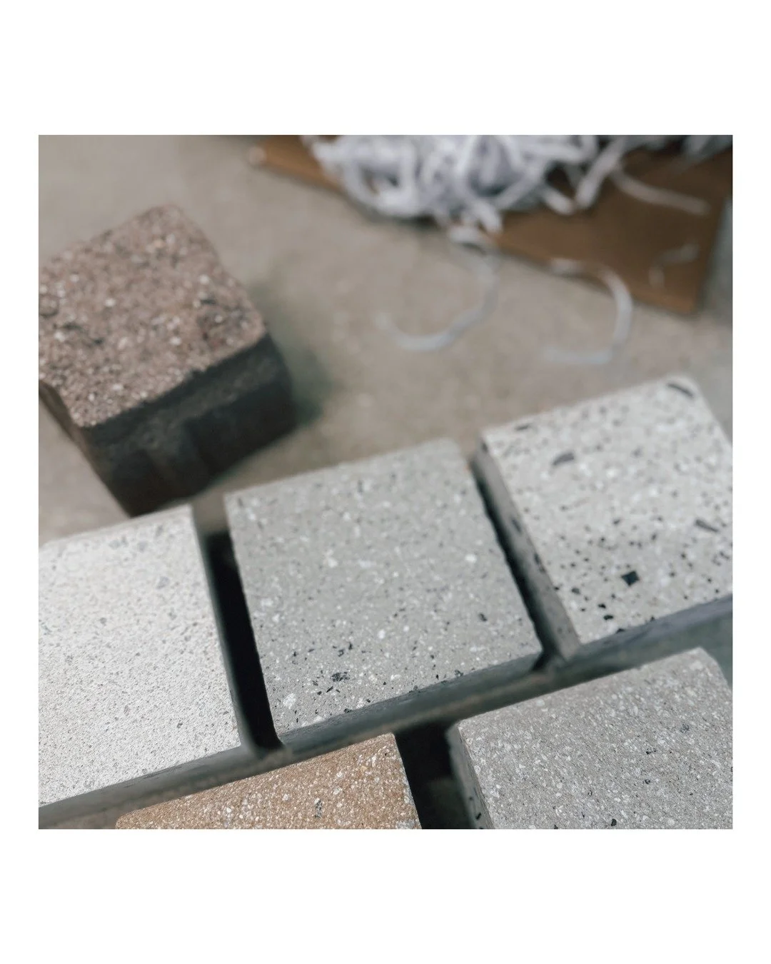 Unboxing: paving material study ◽◽◽

___
#landscapearchitecture #residential
#designprocess #WIP #concrete
#pavers