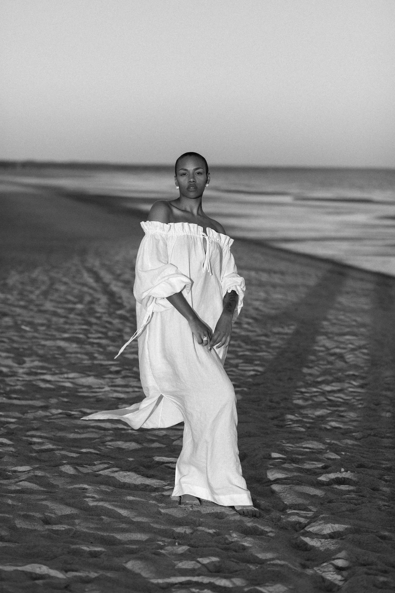 HumanHighness_SS24_45 GRAIN BW.jpg