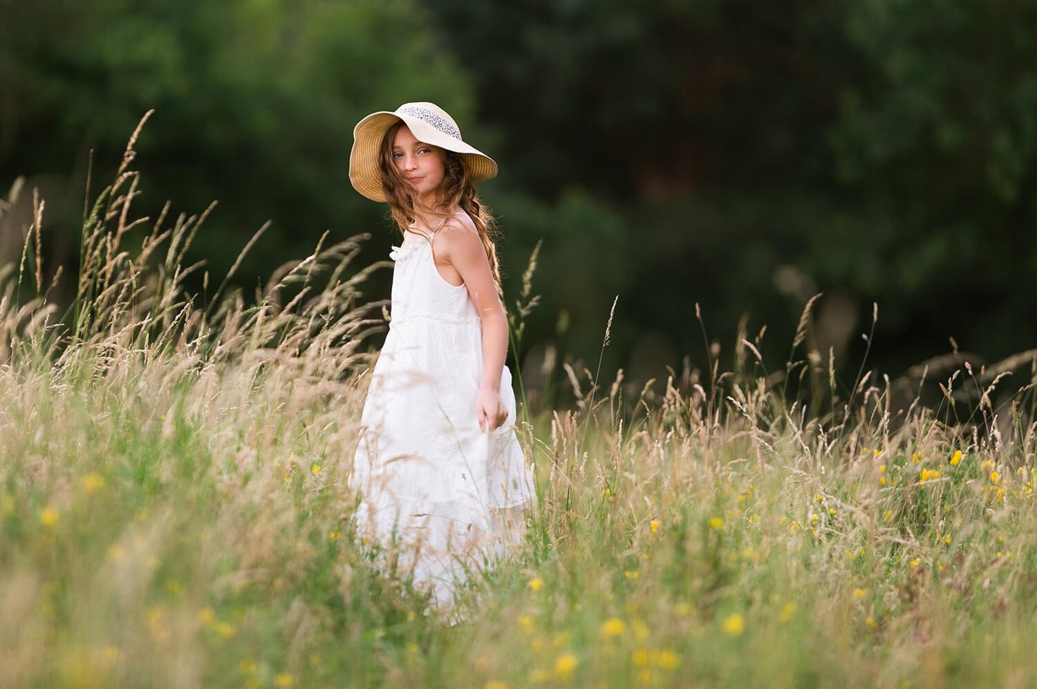 Claire connold photography st albans hertfordshire portrait white dress field