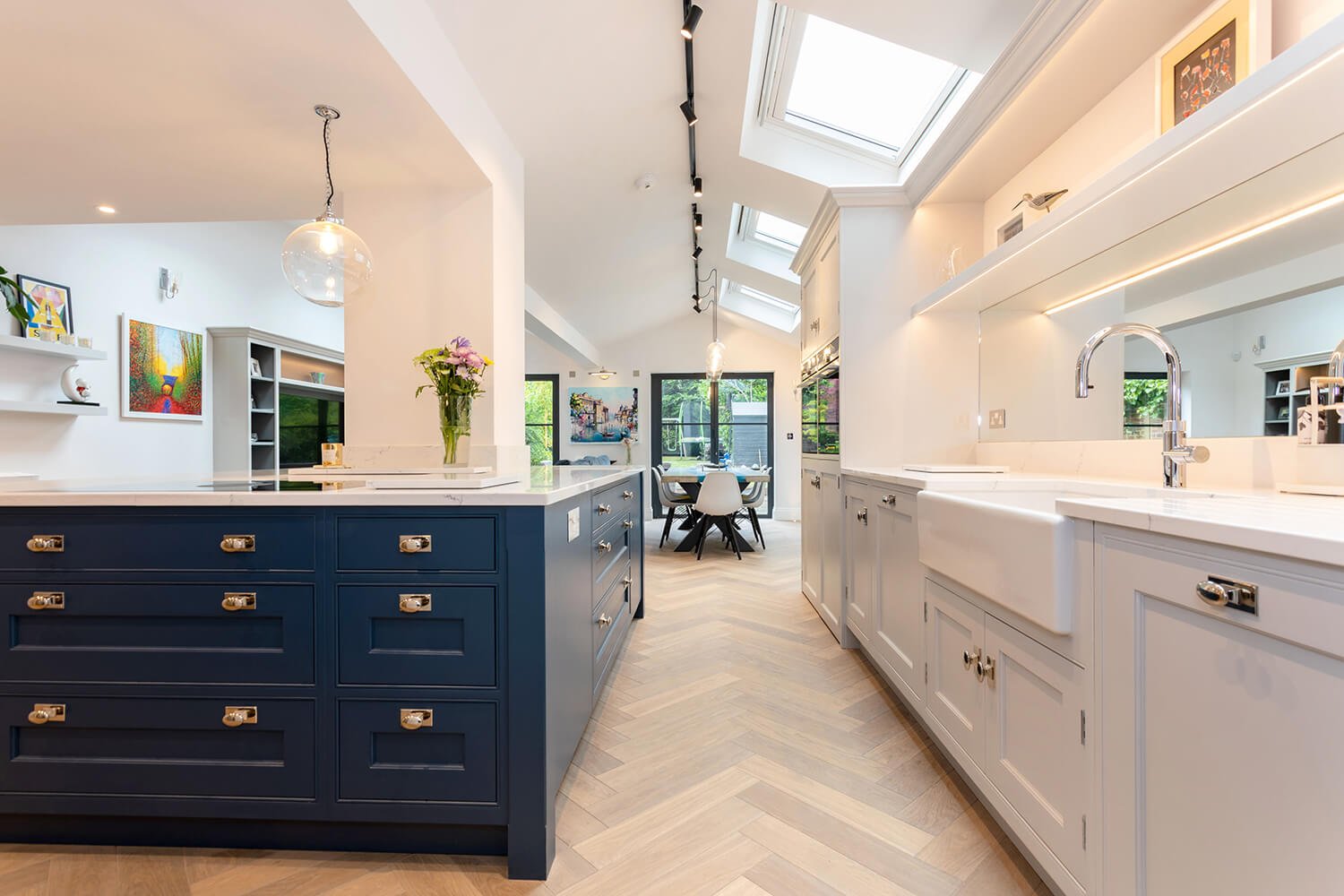 acr-build-skylight-kitchen-design-parquet-flooring.jpg