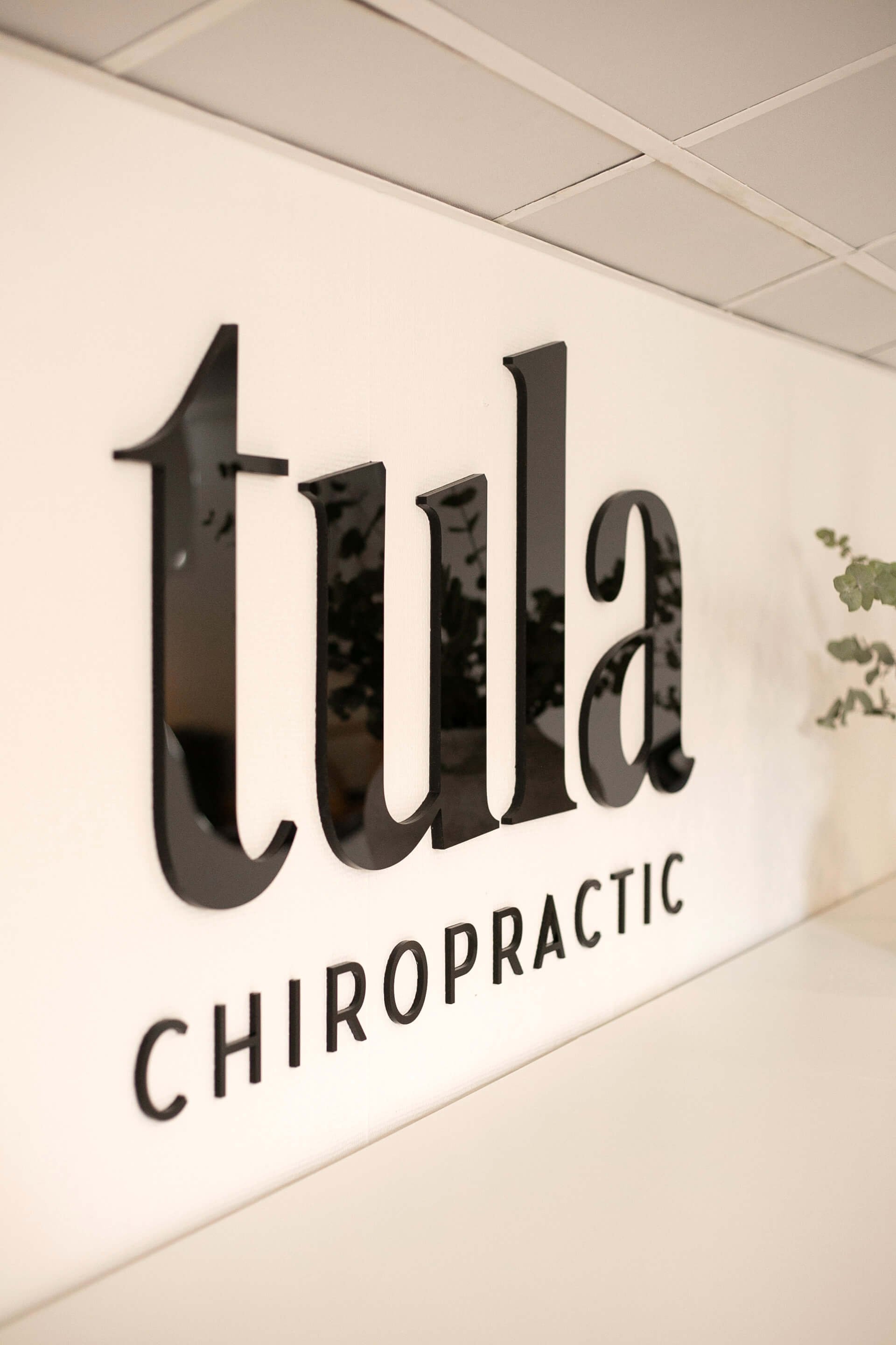 tula chiropractic st albans harpenden-hertfordshire-berkhamstead-treatment room circuit society branding calm