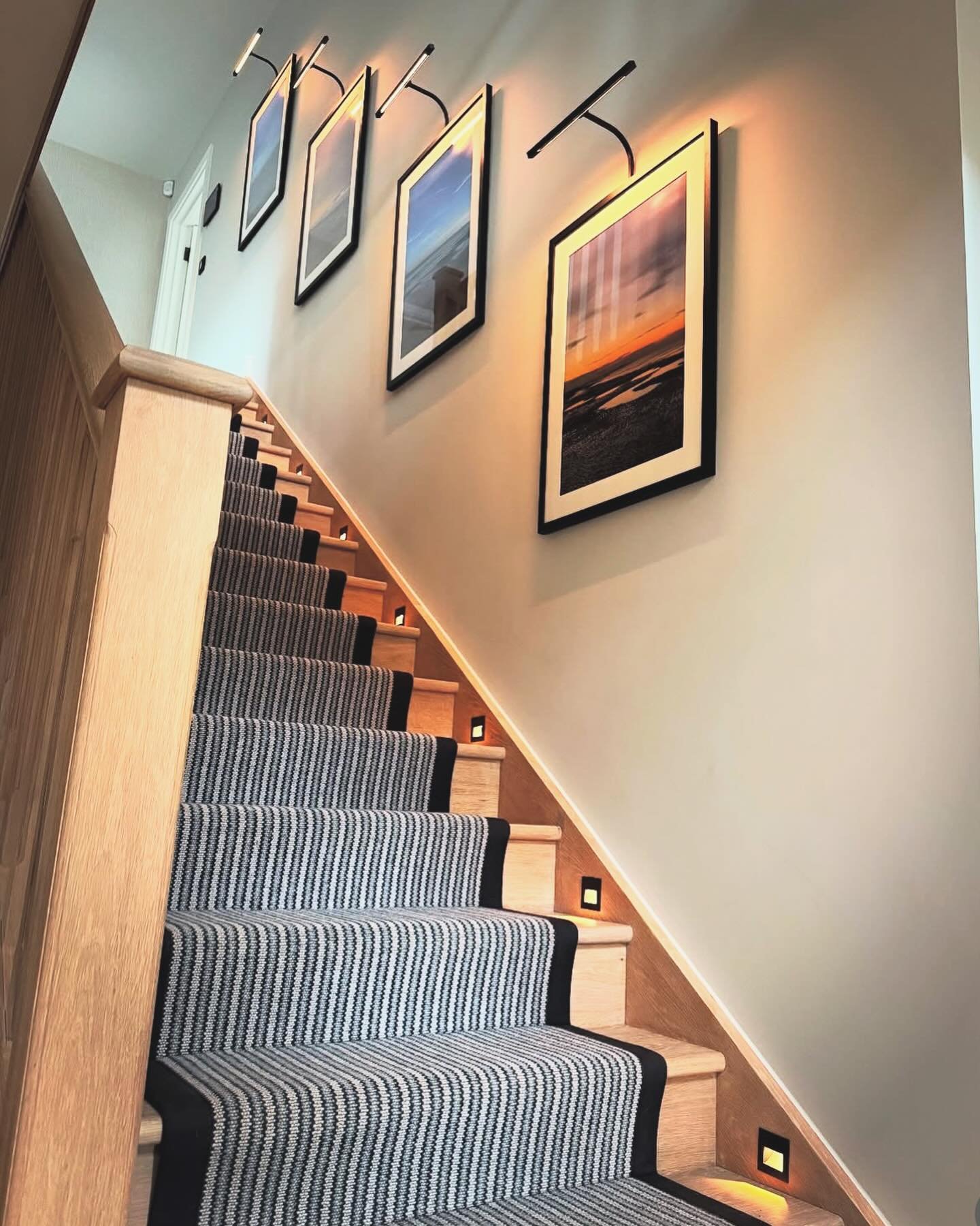 Home Lighting Design
💡
Our member @smart_energy_ltd completed this lovely project using @astrolighting&nbsp;mondrian frame mounted LEDs &amp;&nbsp;@orlunaled&nbsp;vio square fittings.
🏡
Contact Smart Energy for all your electrical needs.

📞 01923 