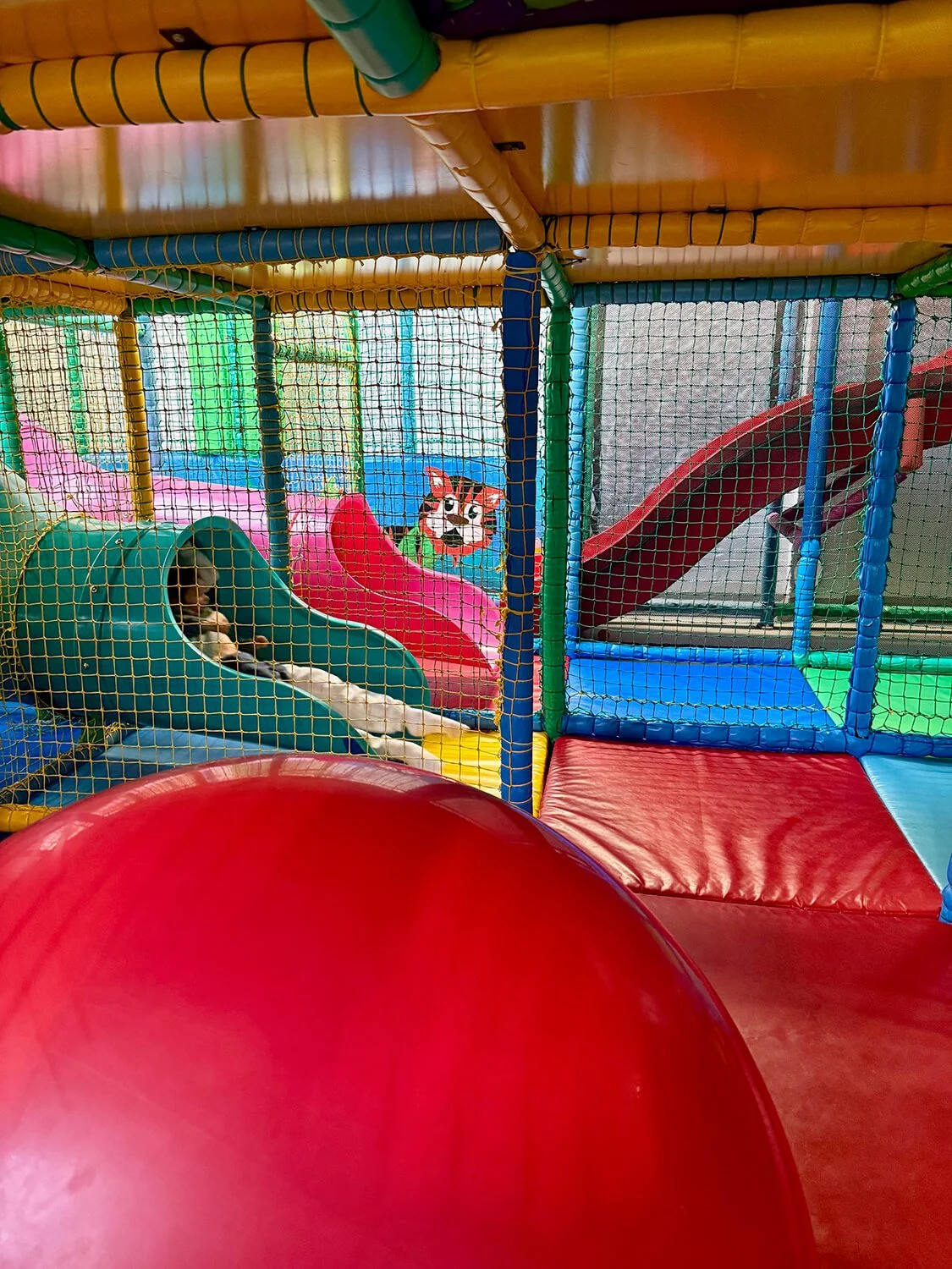 play putt karaoke dj mini golf st albans hertfordshire softly