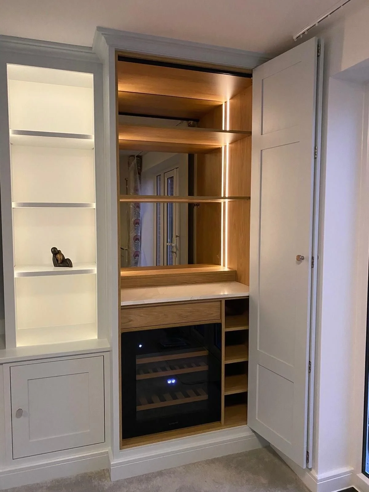 🍸 &ldquo;Can you really hide a&nbsp;luxury cocktail bar inside a&nbsp;Media Wall?&rdquo; 👀  That&rsquo;s exactly what one lovely local couple asked our member @fitted.interiors.by.lime , after moving into their dream new-build home in Hertfordshire