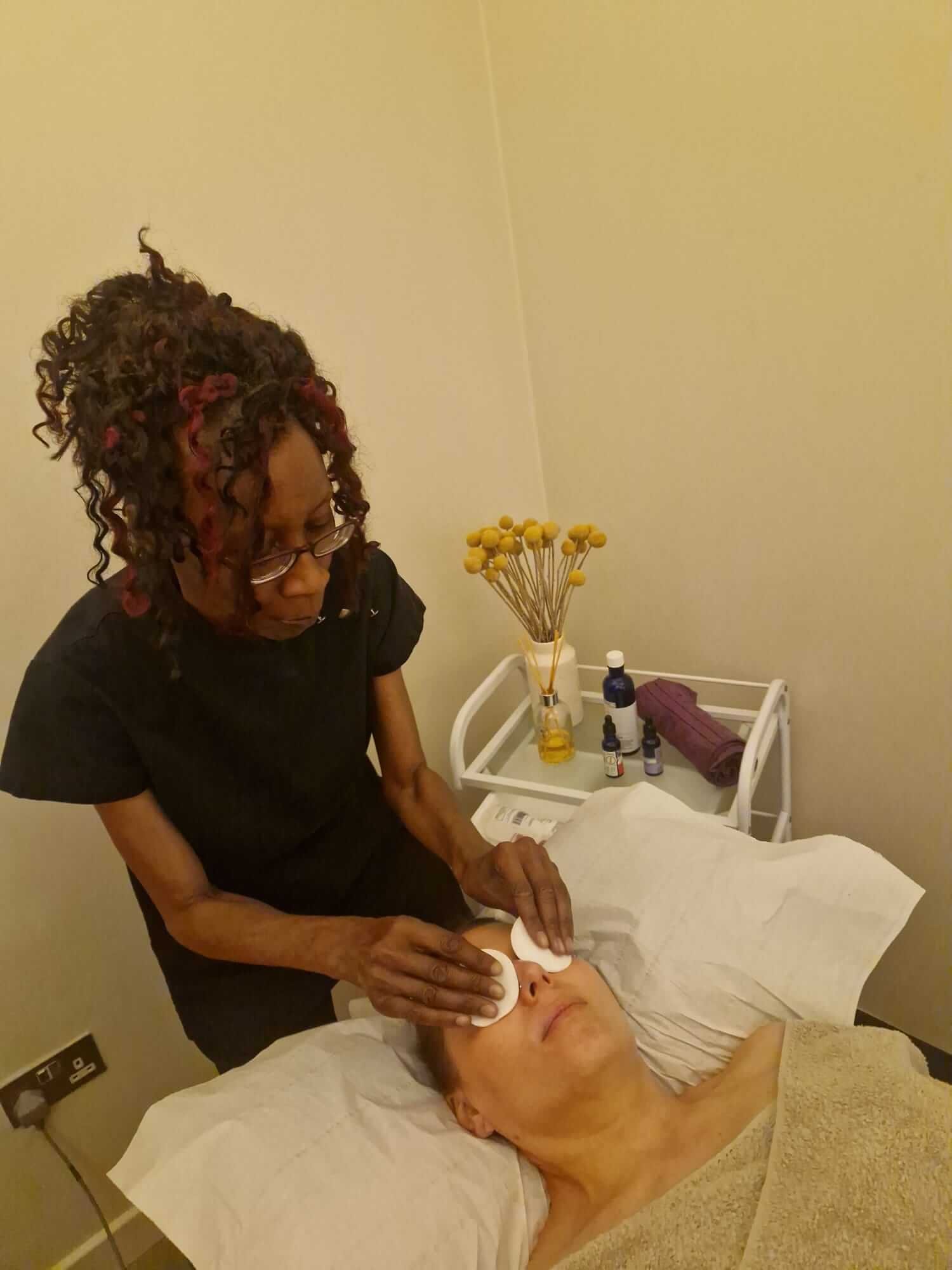 Eroline Holistic Therapy St. Albans Hertfordshire 