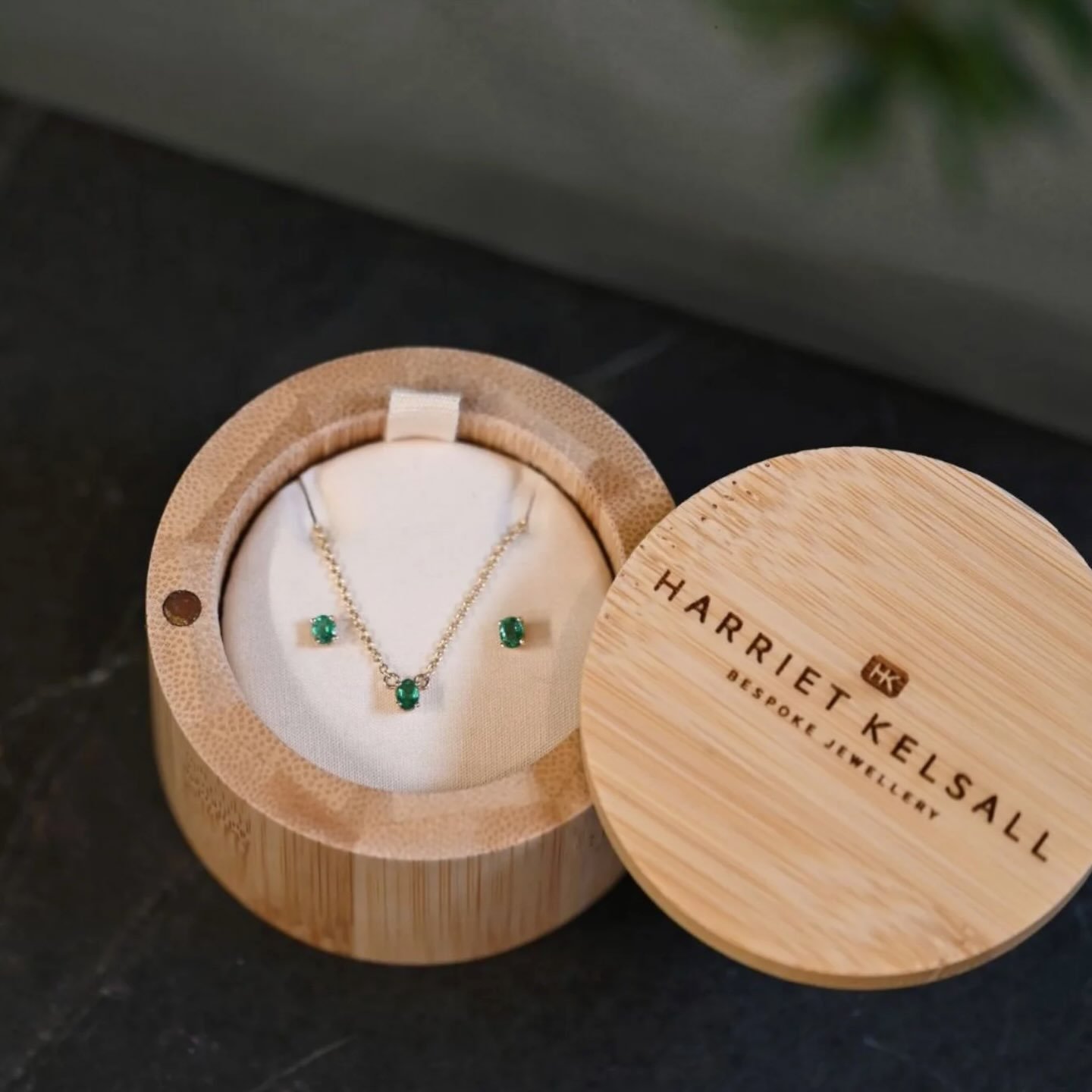💎 Effortless elegance, ready to wear 💎

This delicate emerald pendant and matching earrings, by our member @harrietkelsall , brings a subtle pop of rich green to any look. Crafted in 9ct yellow gold, the oval-cut emeralds are simply set in four cla