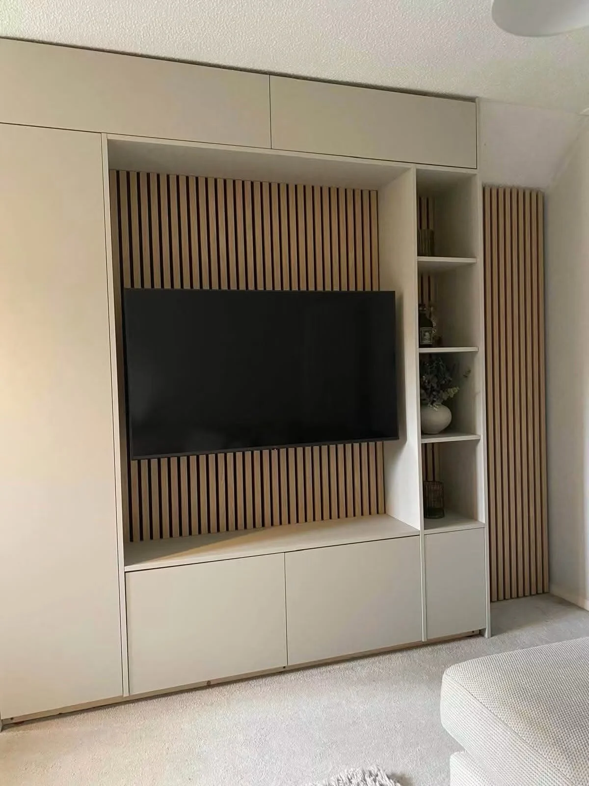 Ever wondered what to do with your wasted understairs space? 
🤔 Our member @fitted.interiors.by.lime asks, if your staircase is within your main living area, why not transform it into a feature that is both beautiful and practical? 🌟  For this clie