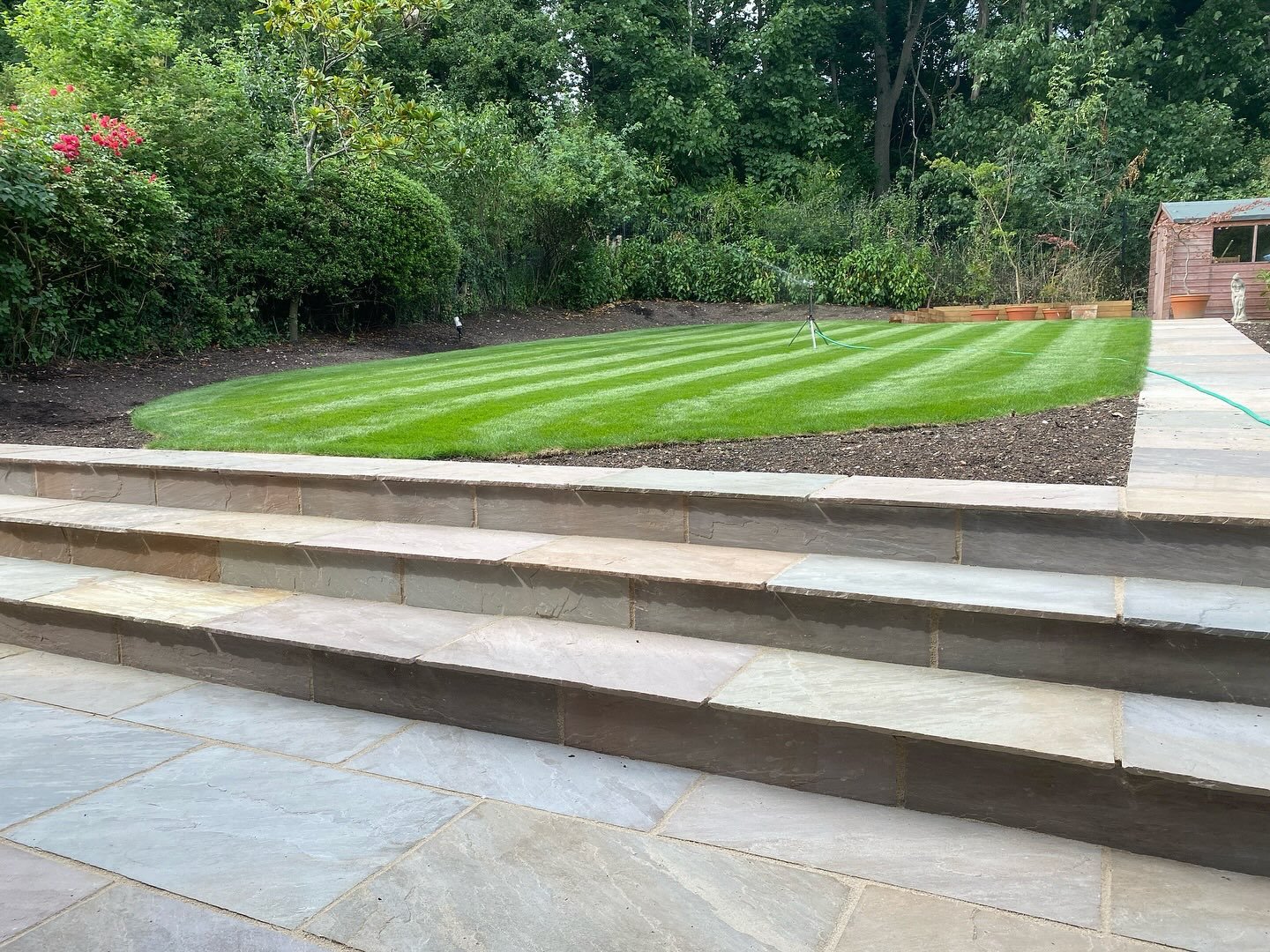 ✨ Complete Garden Transformation ✨

What a transformation by our member @tmtreeandlandscapingltd 
🌿
This garden has been completely redesigned and brought back to life, with every detail carefully considered. From a brand-new lawn and beautifully fi