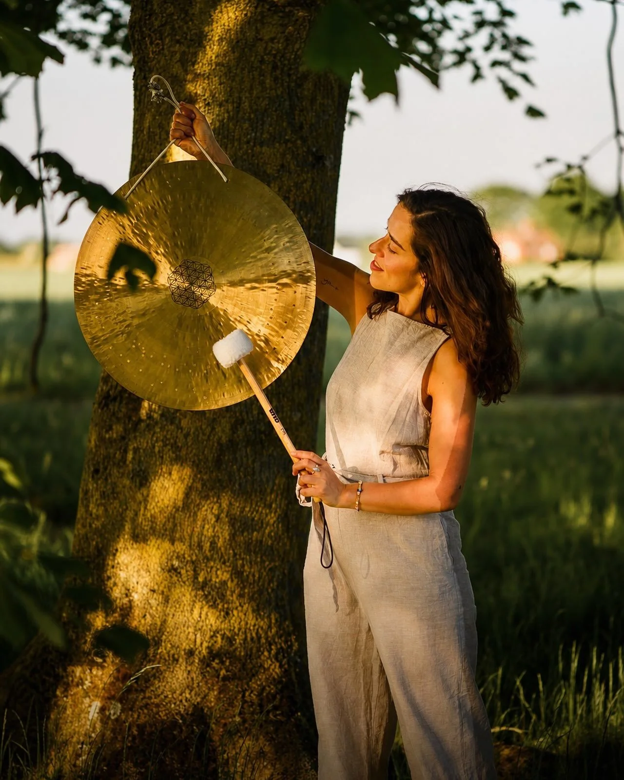 Our member @rewildingpeople is a holistic studio and experiential brand creating deeply restorative spaces to pause, reconnect and come back to yourself.
🫀
Blending somatic therapies, sound healing and intuitive energy practices, each experience is 