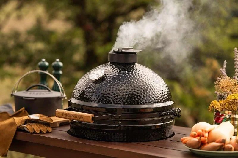 Our member @the_outdoor_kitchen_collective wants you to meet the Large Onyx Big Green Egg, which launched this week!
🔥 
For the first time in 50 years, the EGG comes in a colour other than racing green. A deep, inky black glaze with just a hint of g