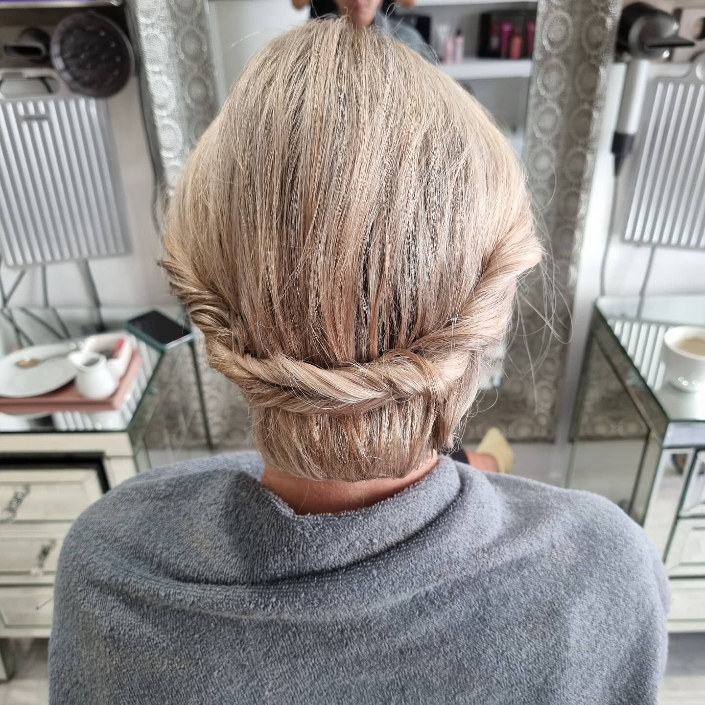 Simple classic wedding hair done by nadia #hairup #wedding #woodbridgesuffolk #robertdouglas