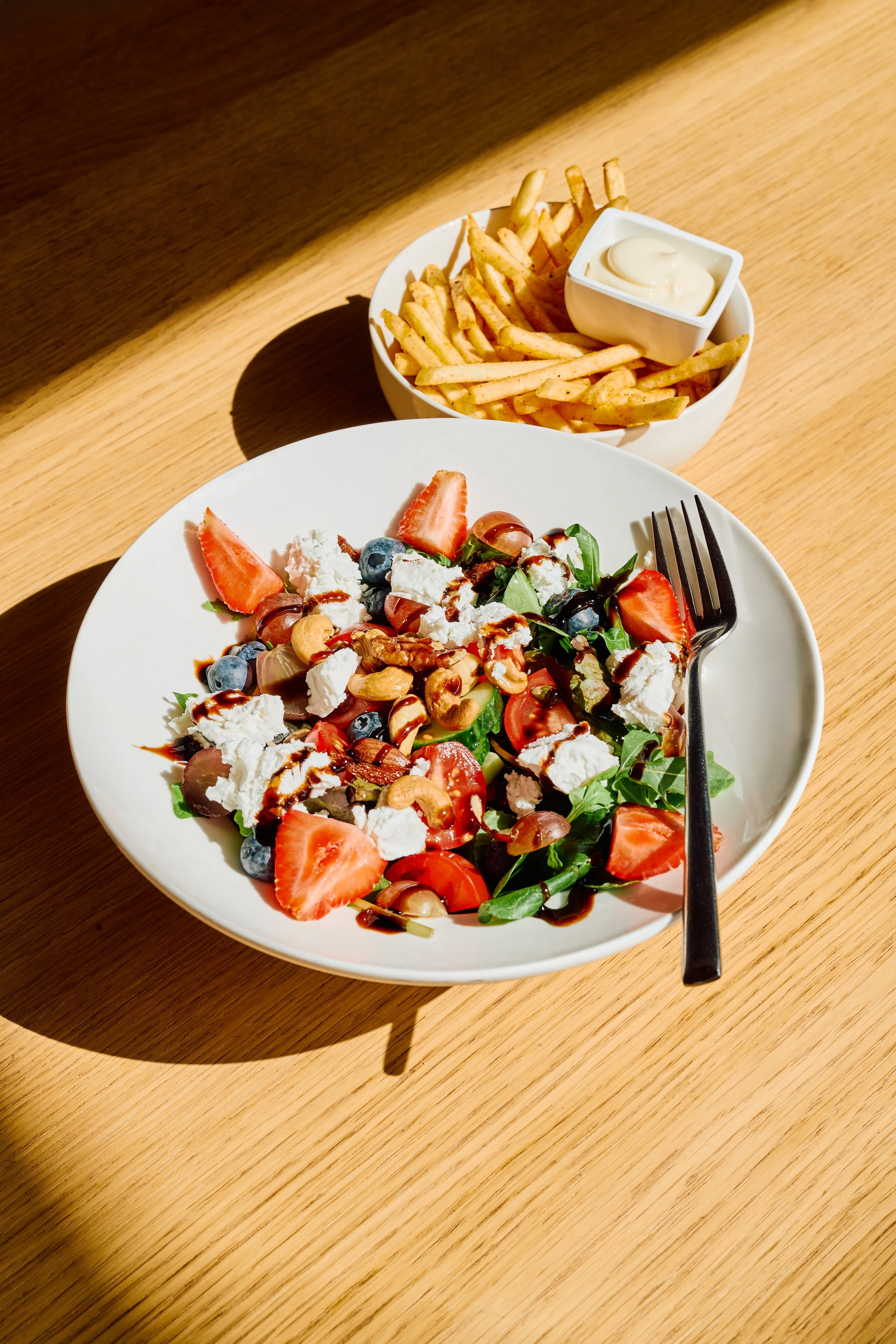 Fotostudio, studiofotografie, fotostudio Den Bosch, foodfotografie voor magazine en blogs. foodstyling en receptontwikkeling en food fotografie. studiofotograaf en productfotografie gevestigd in Den Bosch, Noord-Brabant. Locatiefotograaf en studio fo