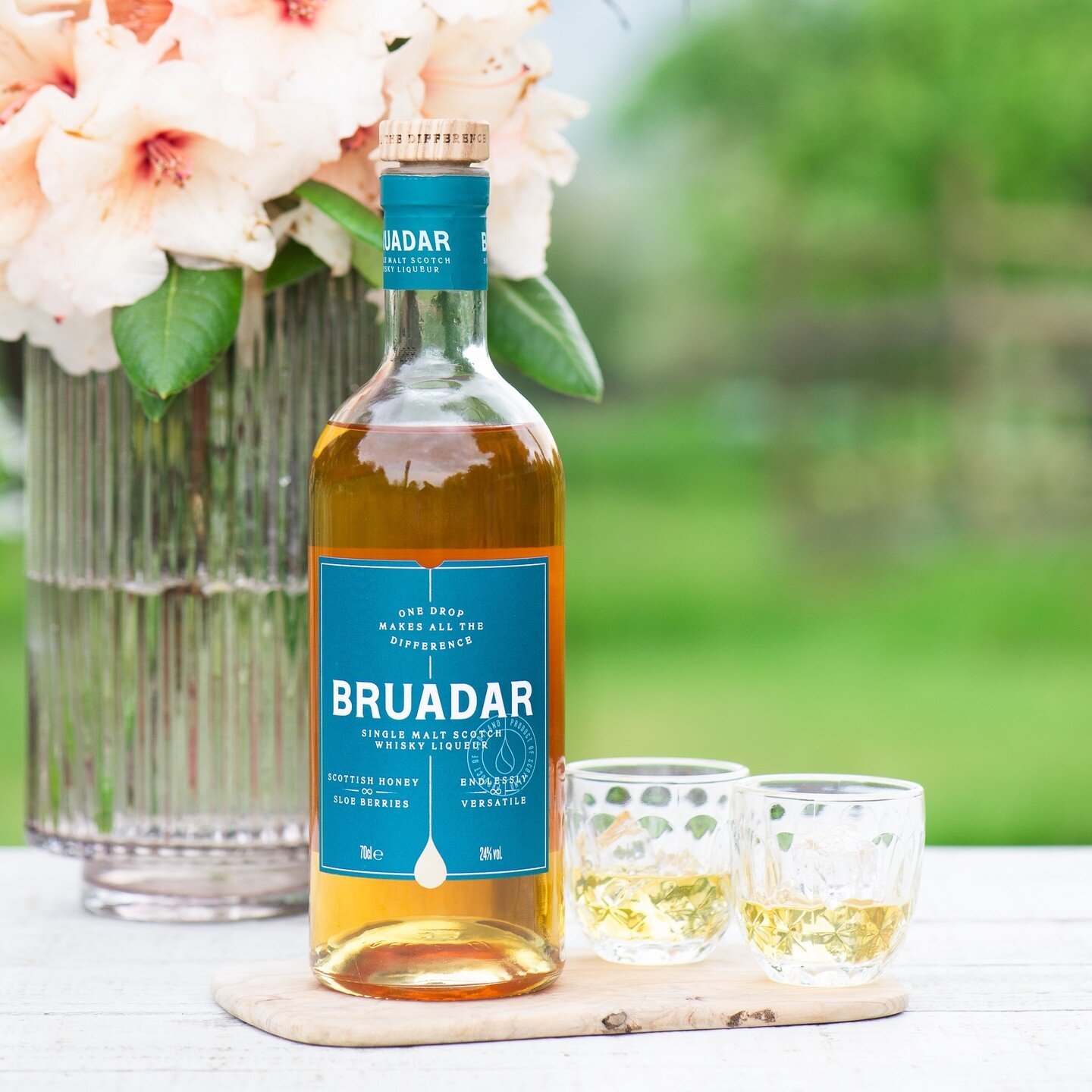 Bruadar has rich honey and fragrant floral notes on the nose, developing into fresh blossom on the palate with a silky-smooth finish. ⁠
.⁠
.⁠
.⁠
#bruadar #singlemaltwhiskyliqueur #liqueur #scotland #scotch #singlemalt #malt #instawhisky #morrisonscot