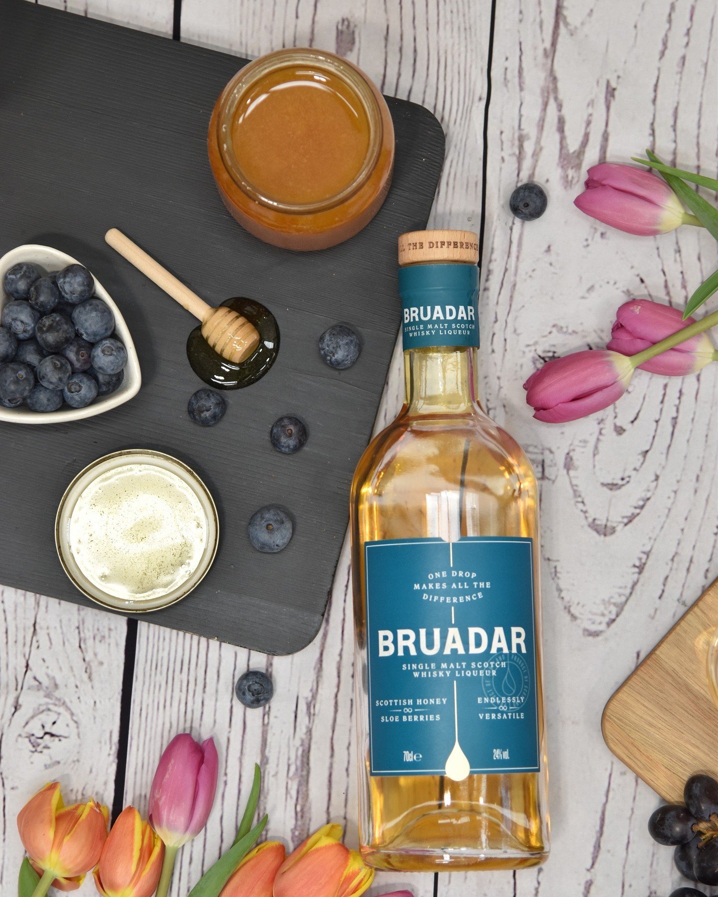 Who's ready for the weekend?! We certainly are ✨️⁠
⁠
Let us know your current favourite cocktail right now! 👇🏼⁠
-⁠
-⁠
-⁠
-⁠
-⁠
⁠
#bruadar #liqueur #whisky #whiskey #mswd #morrisonscotchwhiskydistillers #morrisondistillers #scottishwhisky #honey #sl