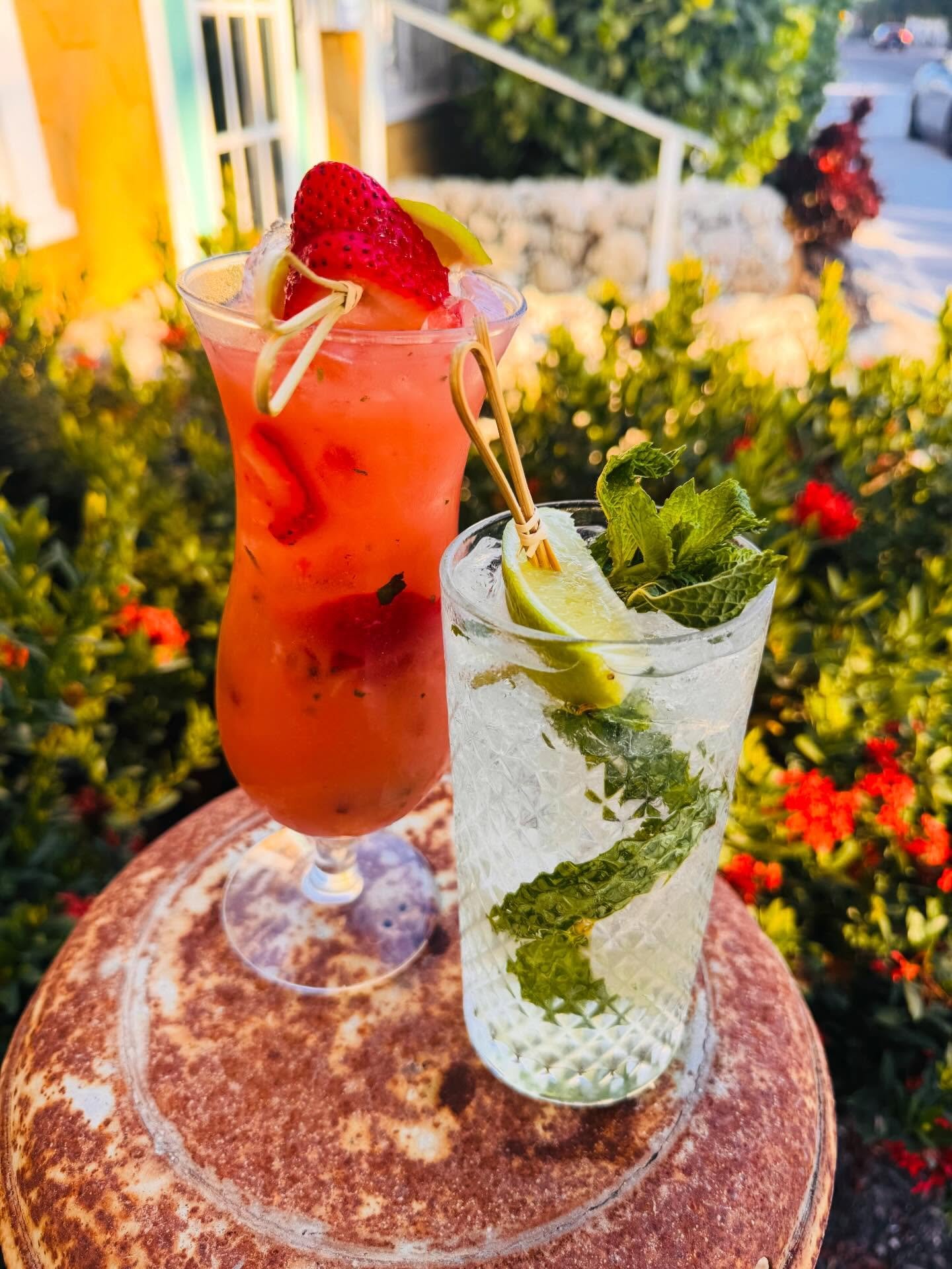 Rhumbero Mojitos! 🩷🍋&zwj;🟩
The Original Way or Strawberry Coconut Mojito!