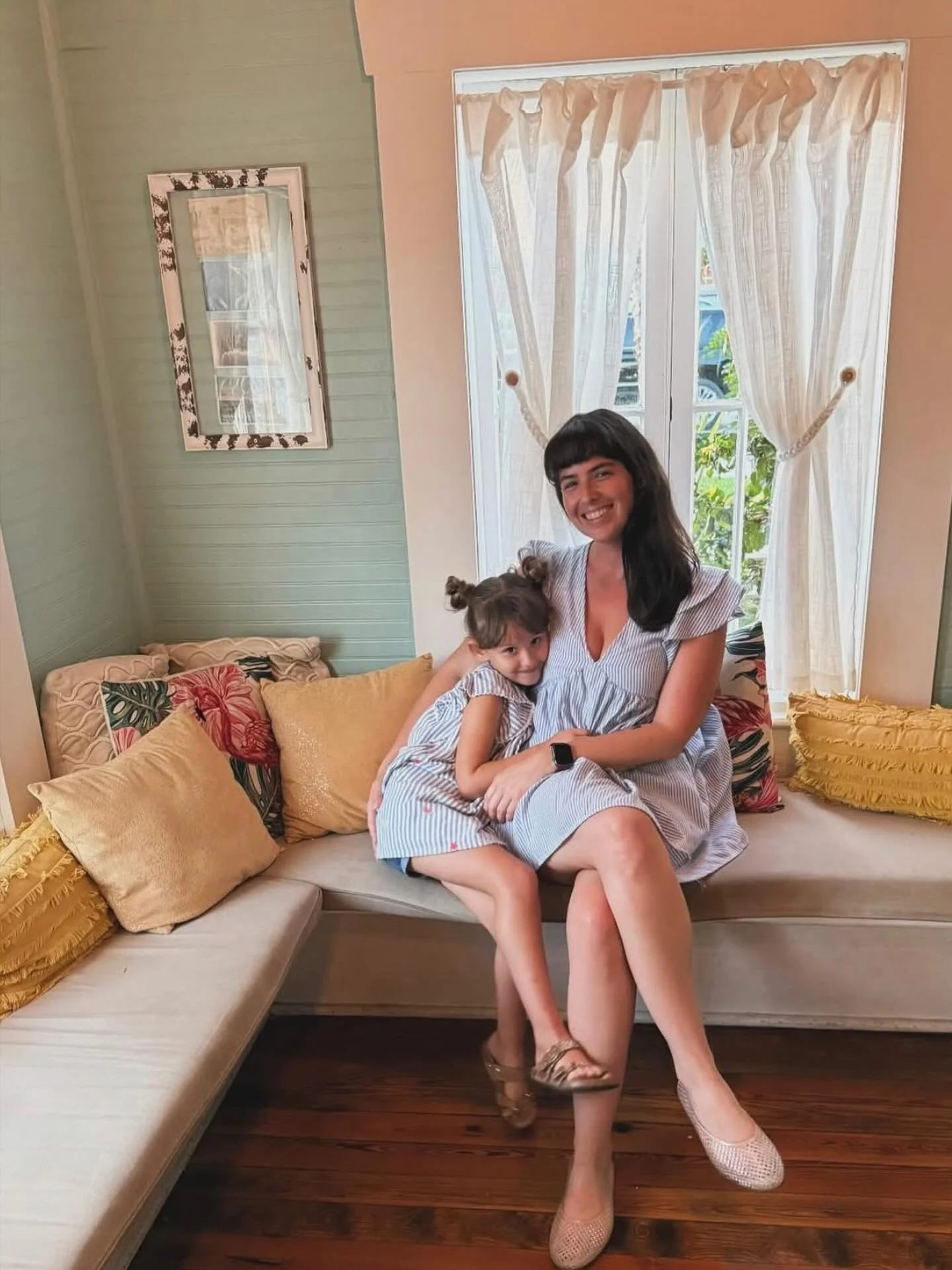 Daughter Date Night 🤍

📸 @_snowbueno