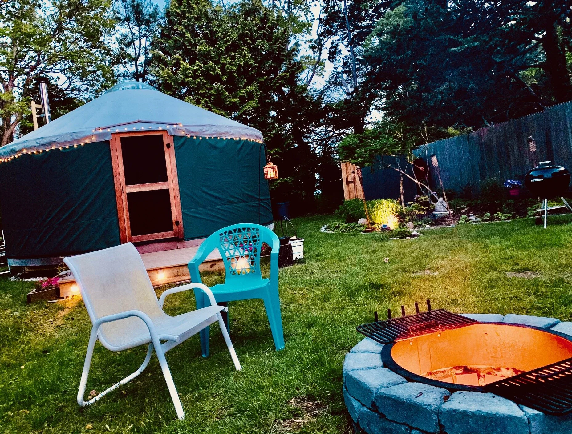 Yurt Sanctuary - Luxury Off Grid Yurt Rentals With Fire Pit And Private Picnic Gazebo