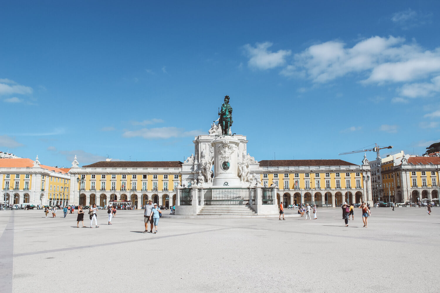Bienvenidas a Lisboa: Destination Guide to Lisbon, Portugal