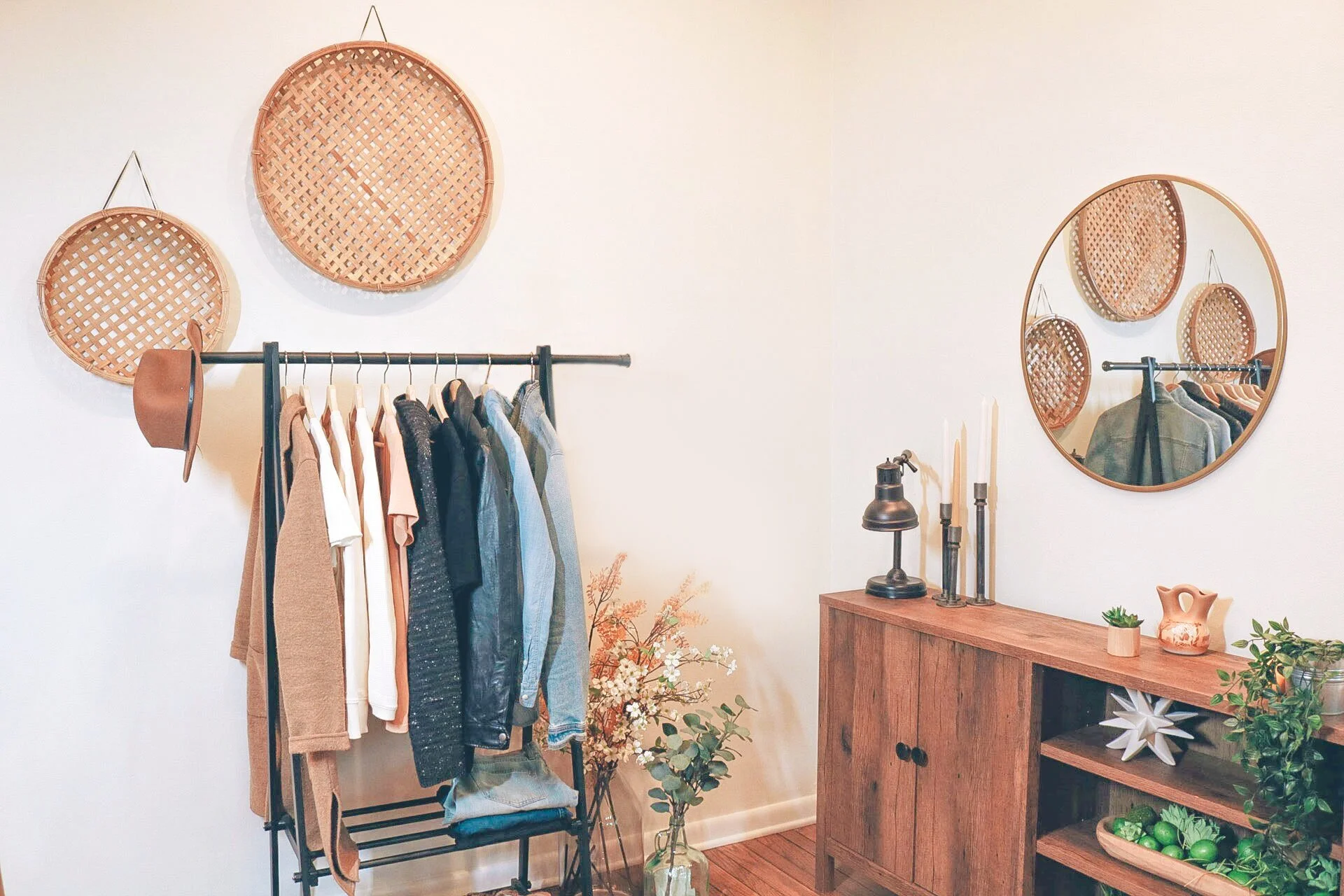 Cladwell Outfits App: Technology to Build Your Capsule Wardrobe