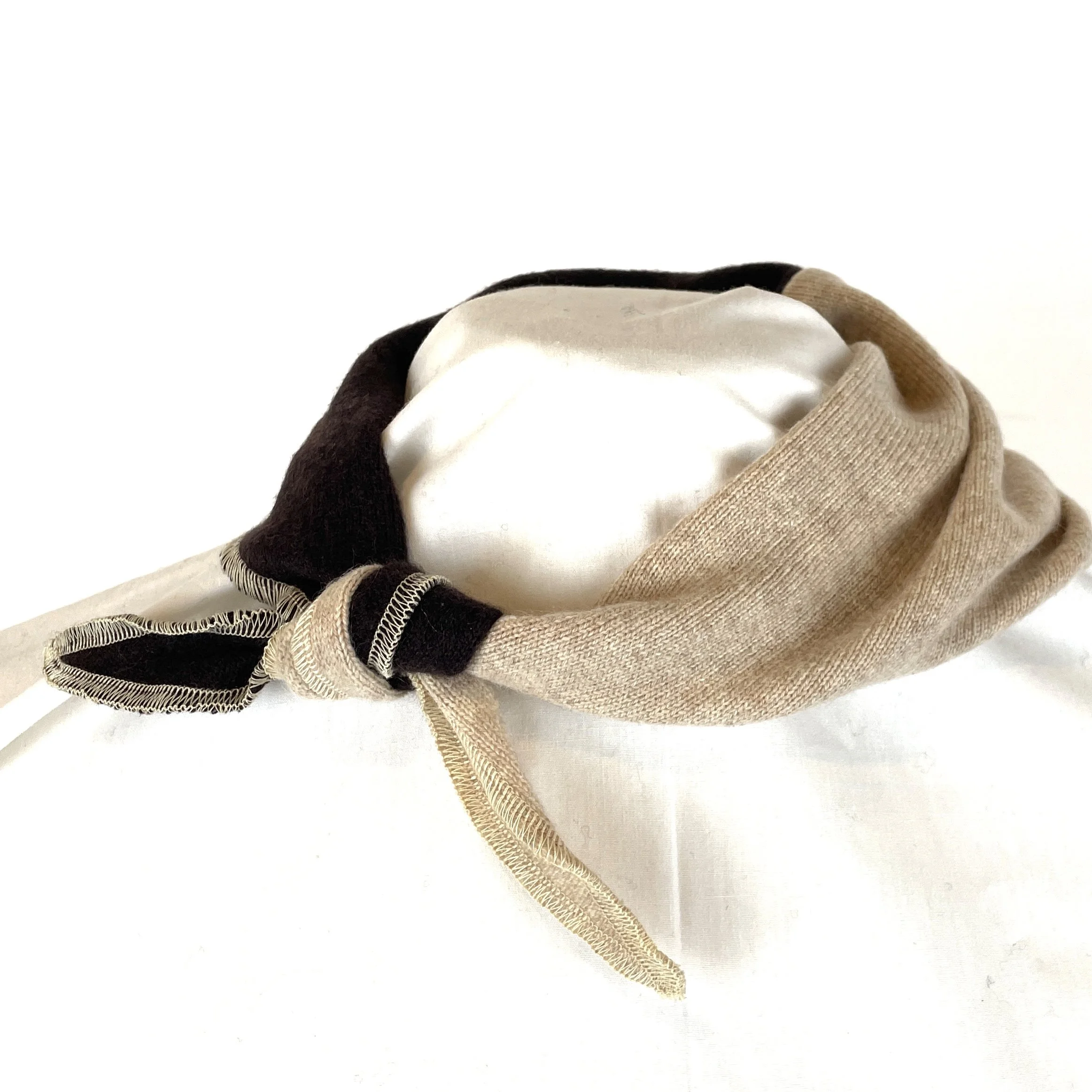 Cashmere Kerchief — Beige & Black