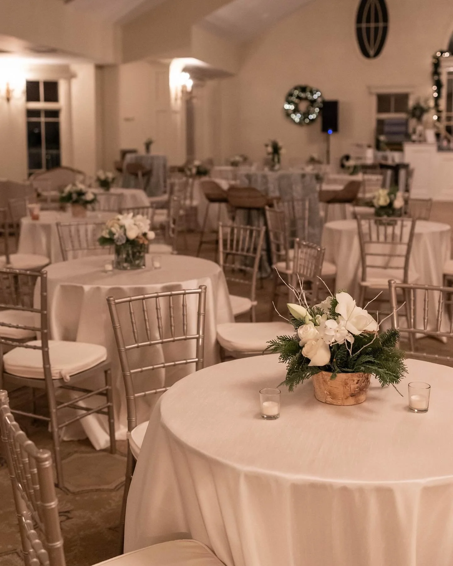 &ldquo;The best way to spread Christmas cheer is celebrating with good food, great company, and unforgettable moments!&rdquo;

⸻

What a night! 🎄✨ Capturing the Blue Cross Blue Shield Christmas Party &amp; Awards Celebration was such a blast. From w
