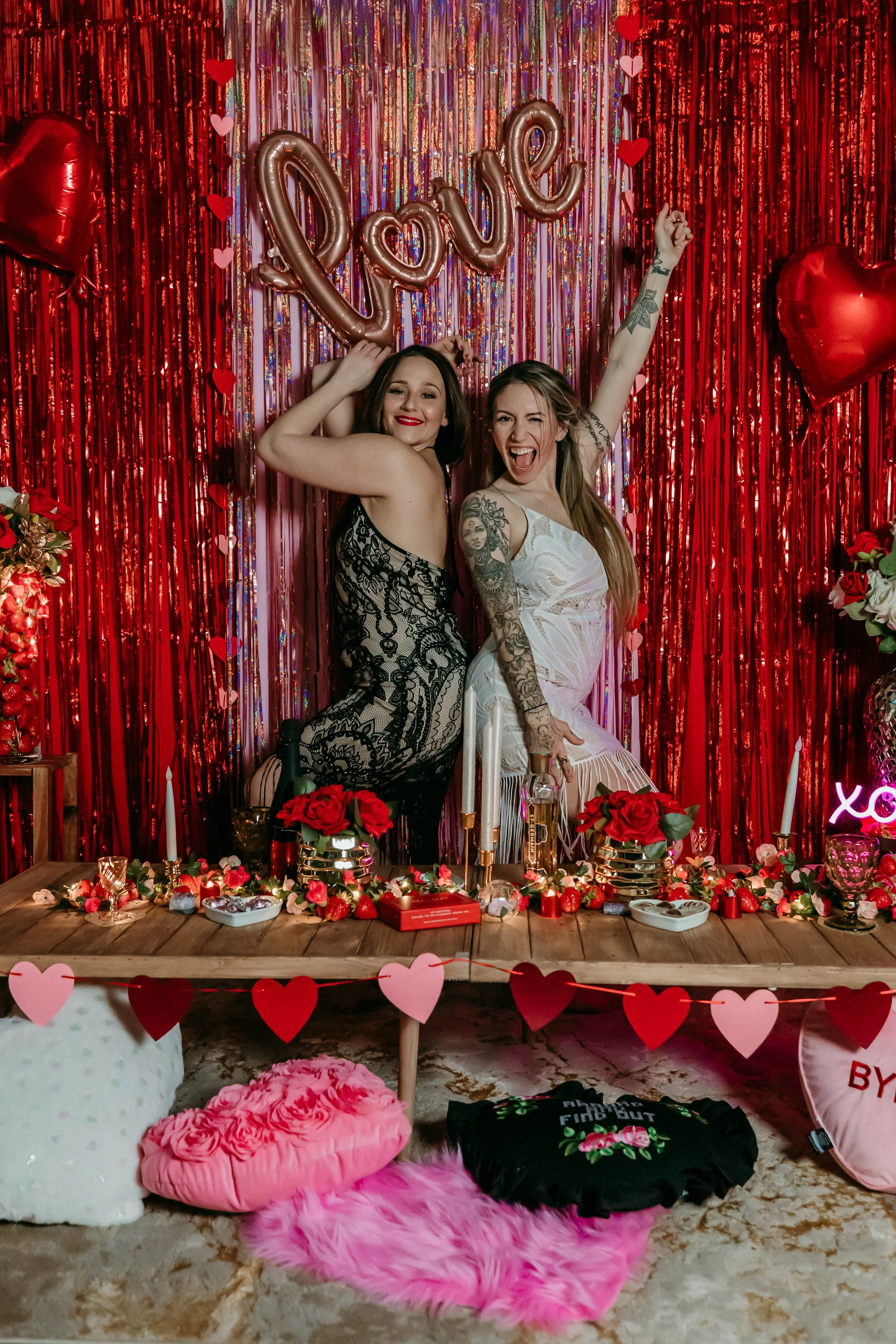L A U R E N & J A M I E | galentines-6.JPG