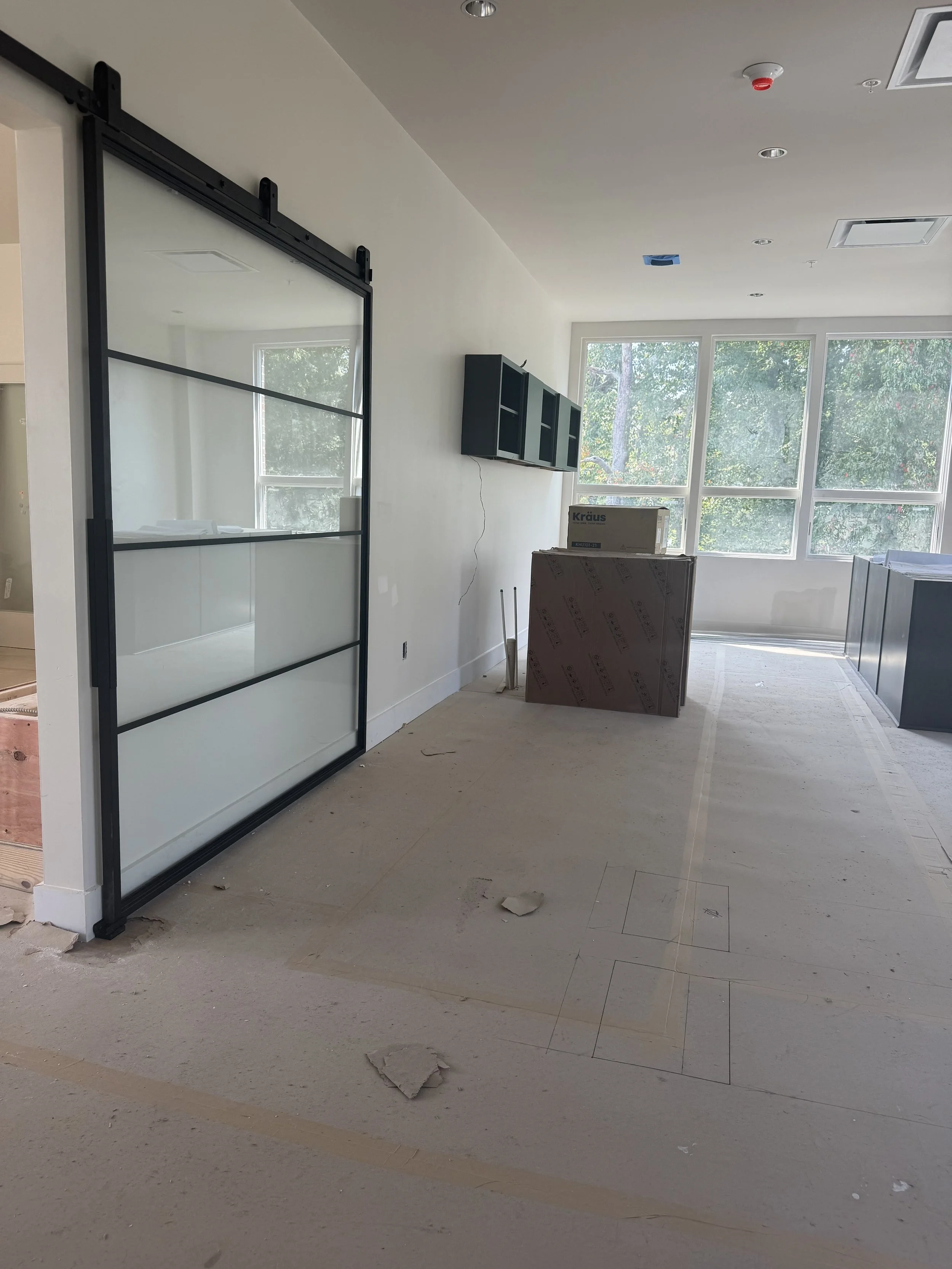 Salon Door