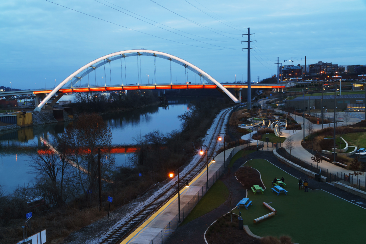 Nashville greenway on the cumberland river