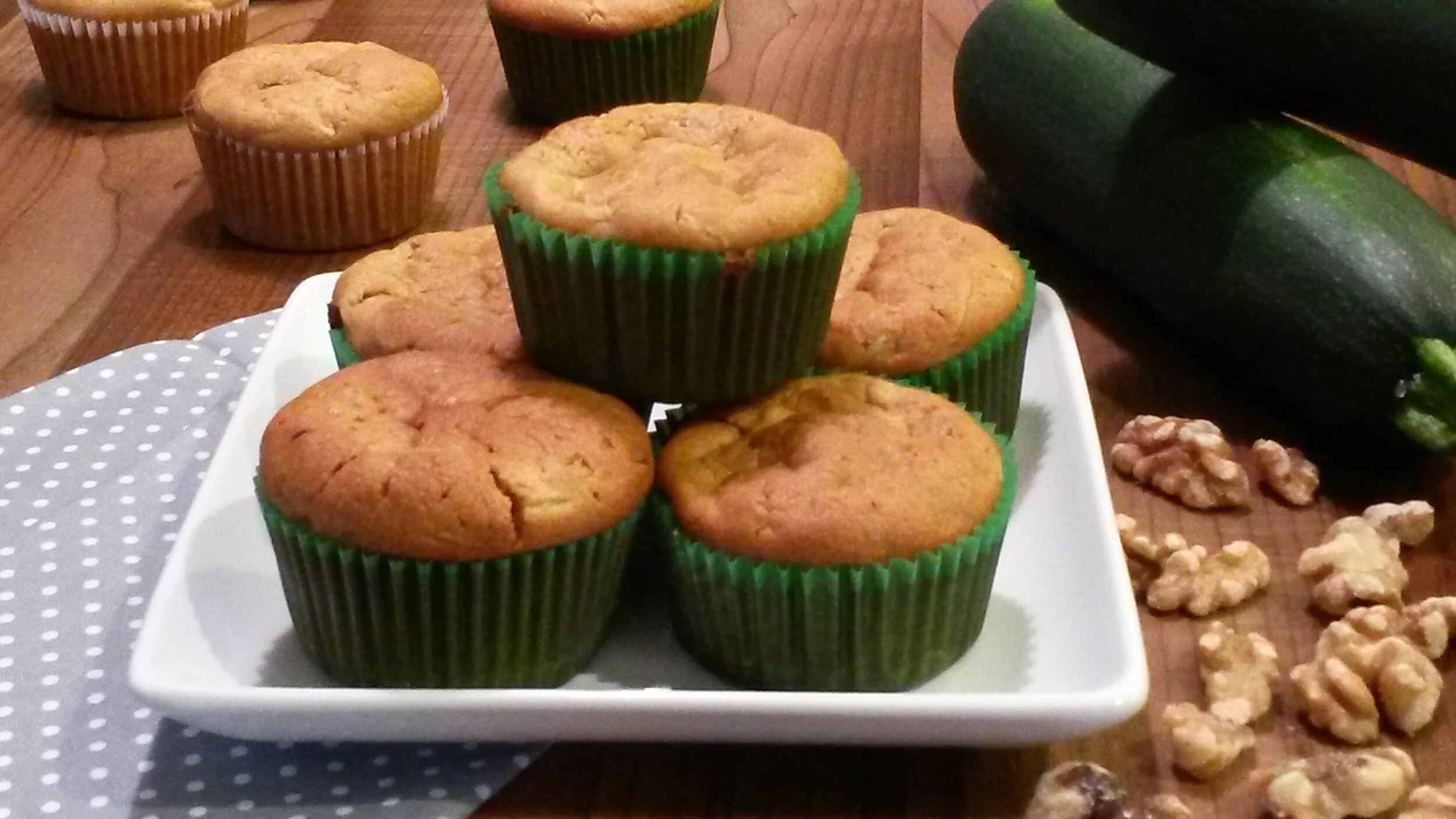 Zucchini breakfast muffins - grain-free, dairy-free, no refined sugar
