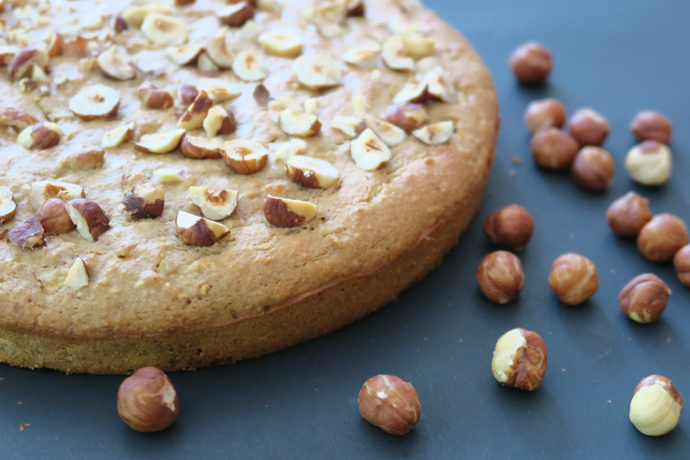hazelnut cake3.JPG