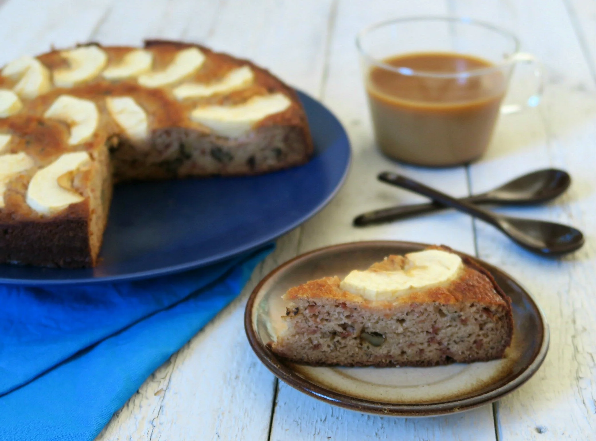 apple walnut cake1.jpg