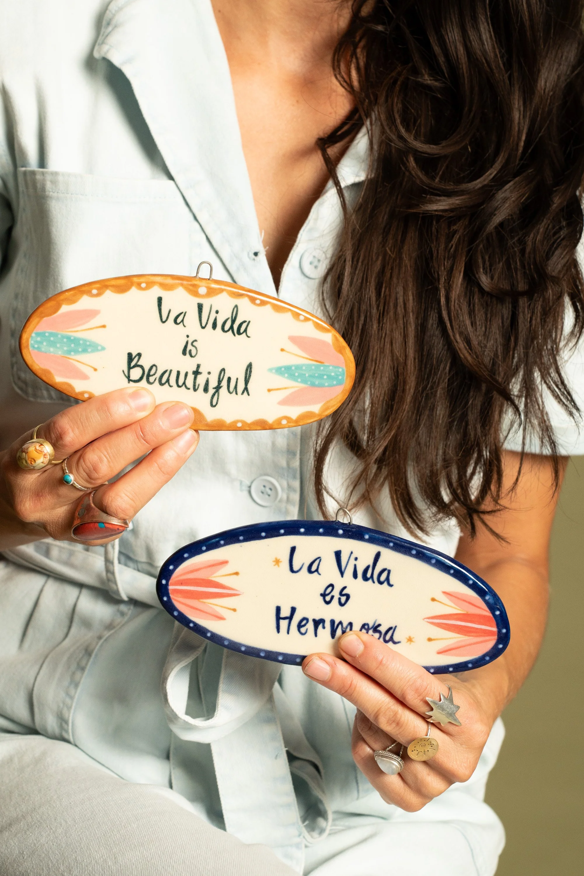 "La Vida es Hermosa" tiles 