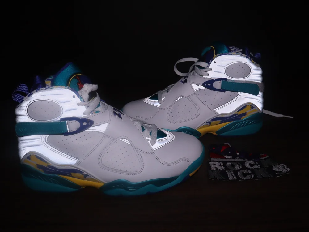 Wmns Air Jordan 8 Retro 'White Aqua' Size 8.5W/7M (preowned