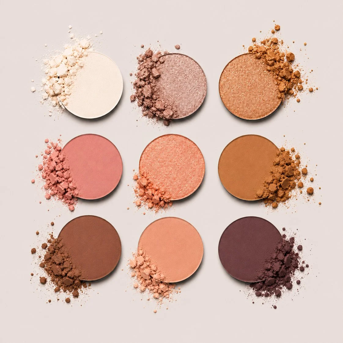 Quoi-Eyeshadow-Palette-Rose-Promo-1-800px.jpg