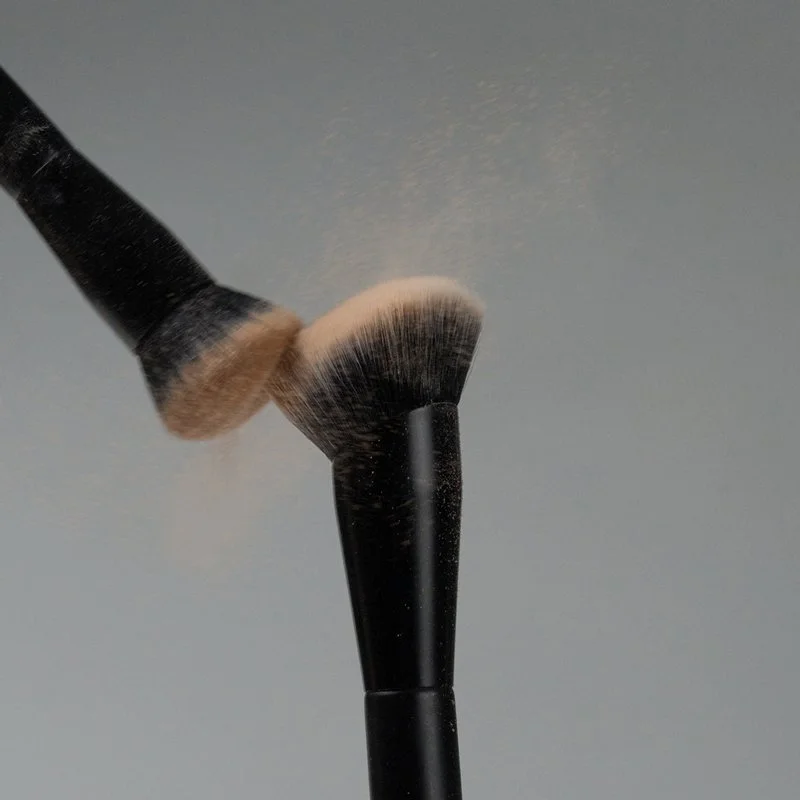 1SKIN-Blur-Finishing-Powder-Promo-7-800px.jpg