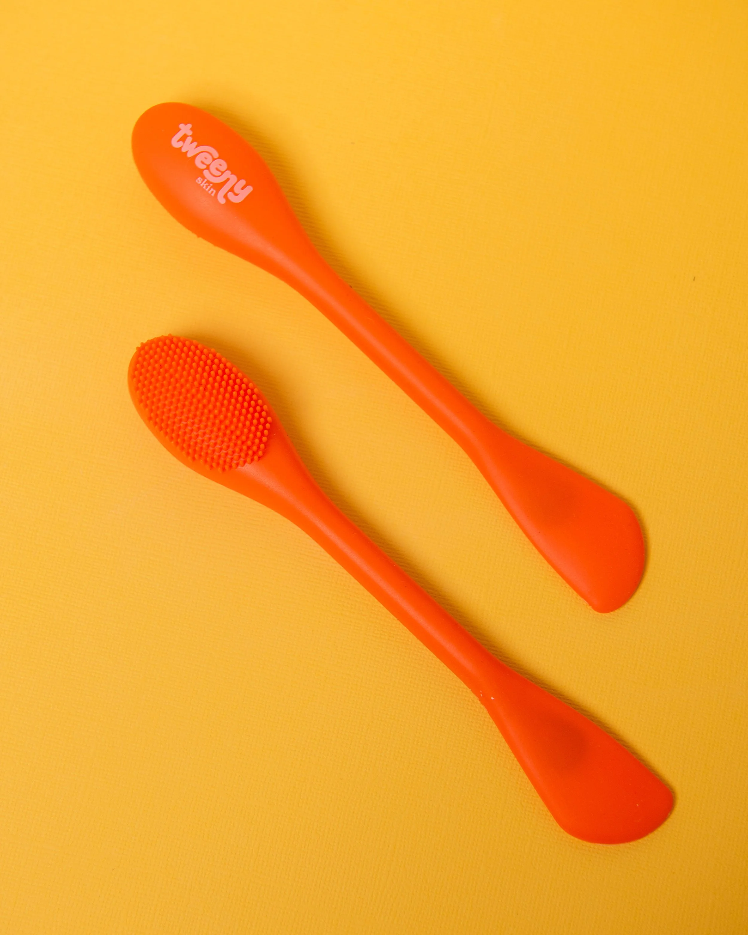 Tweeny Silicone Facial Buffer & Mask Applicator
