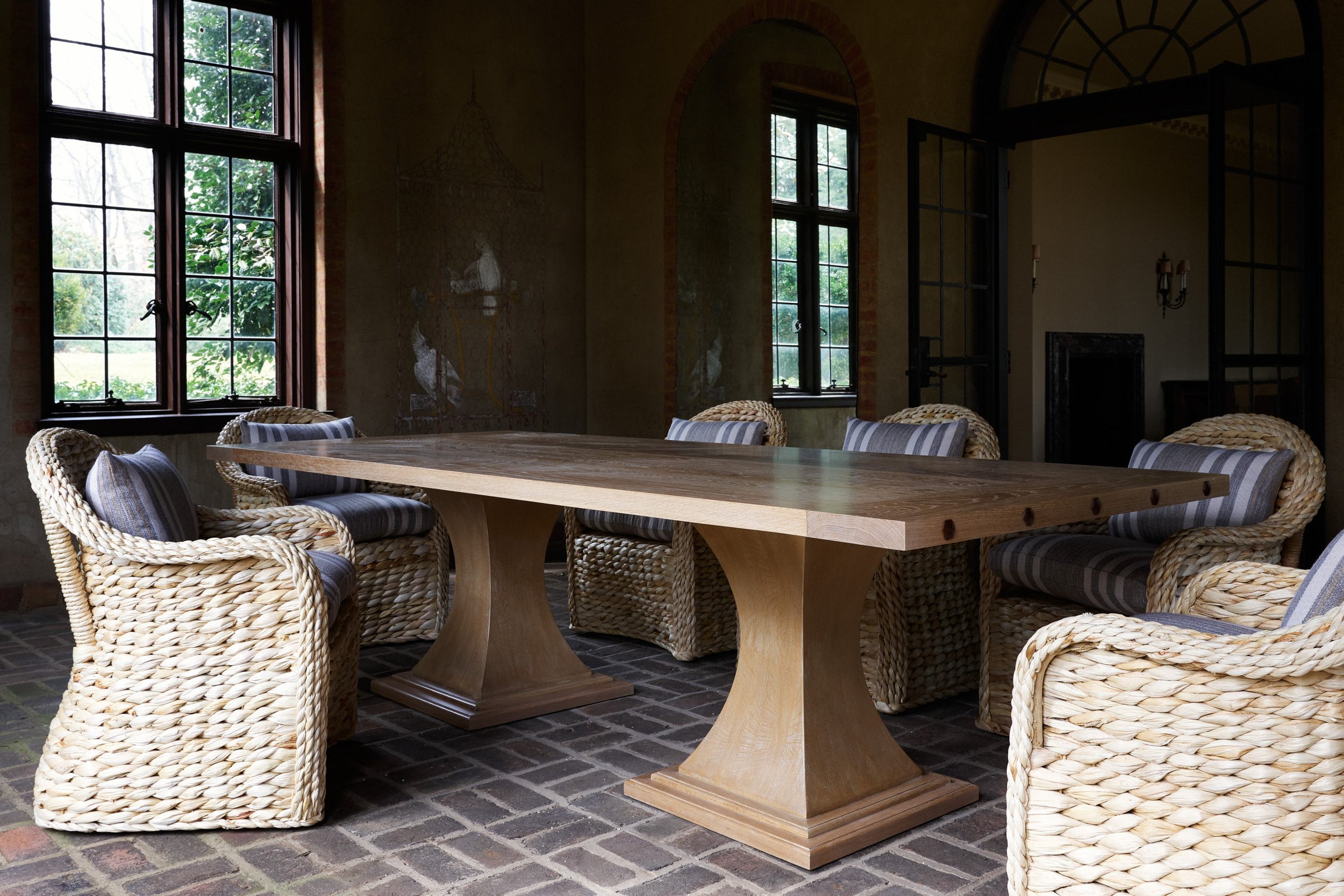 SALAMANCA DINING TABLE (1) (1).jpg