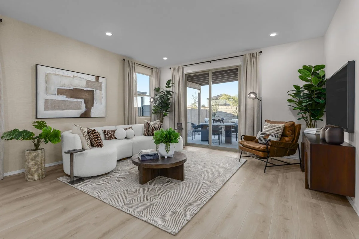 kbtuc_miradorridgeblossom_plan1465-livingarea-cameo_5803b-1200.jpeg
