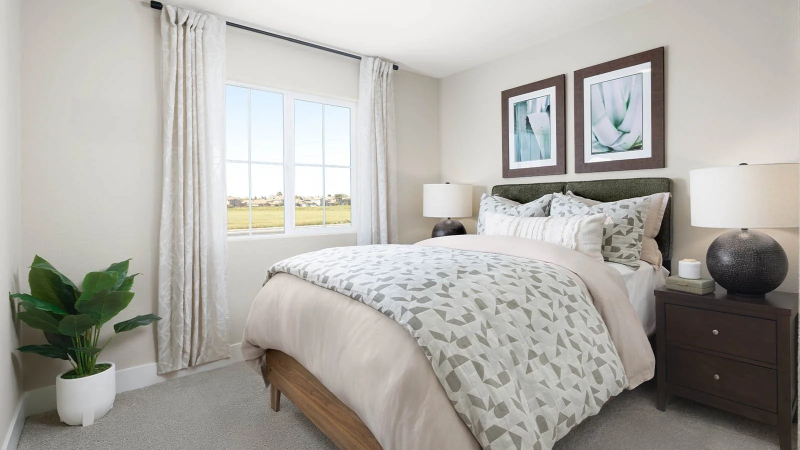0014_Lucia_Plan_2369_Bedroom.jpg