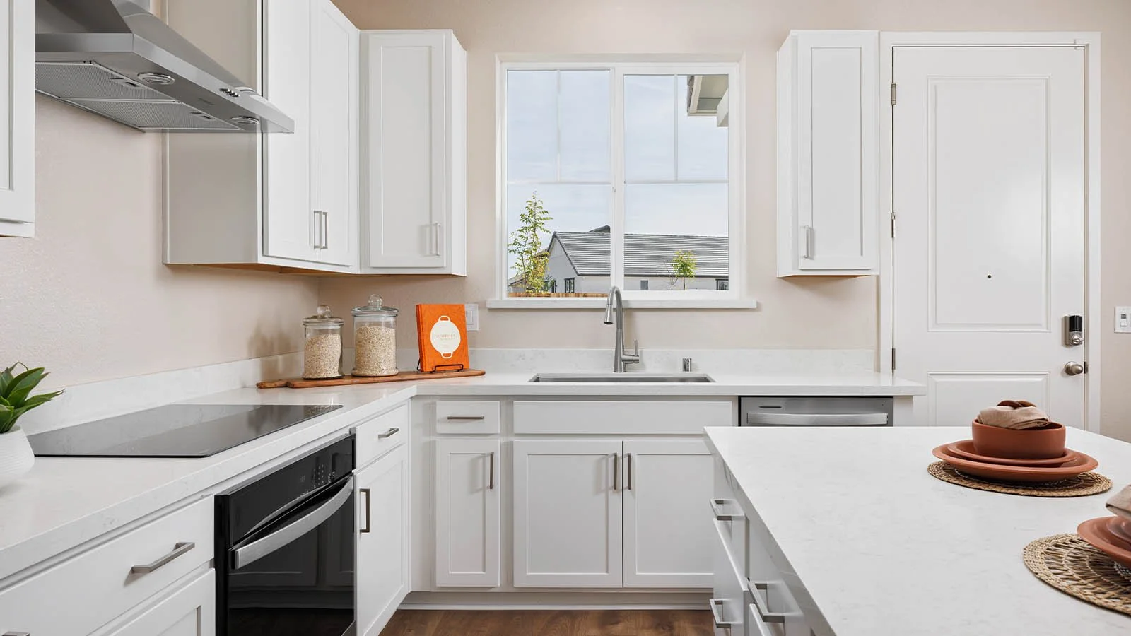 Untitled-1_0000_Lucia_Plan_1619_Kitchen.jpg