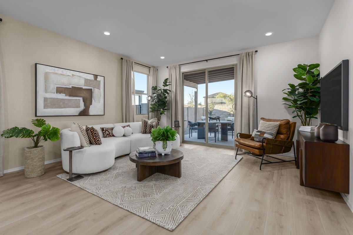 kbtuc_miradorridgeblossom_plan1465-livingarea-cameo_5803b-1200.jpg