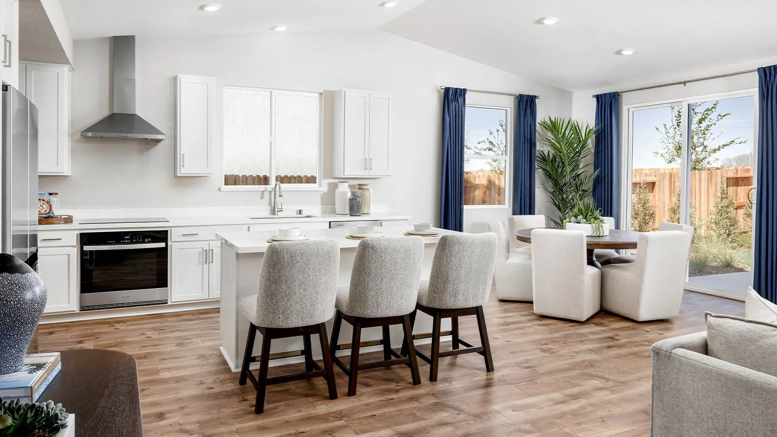 Cropped_0012_Ibiza_Plan_2595_Kitchen_Dining.jpg