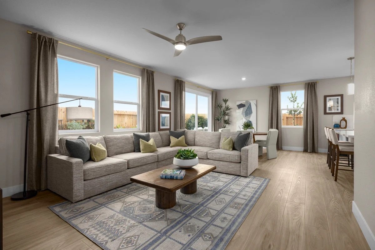 kbsac_canterburyatplace_plan2117-greatroom_5038c-3300-1200.jpeg