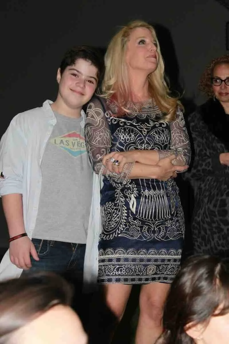 laura and son sammy - lores.jpeg