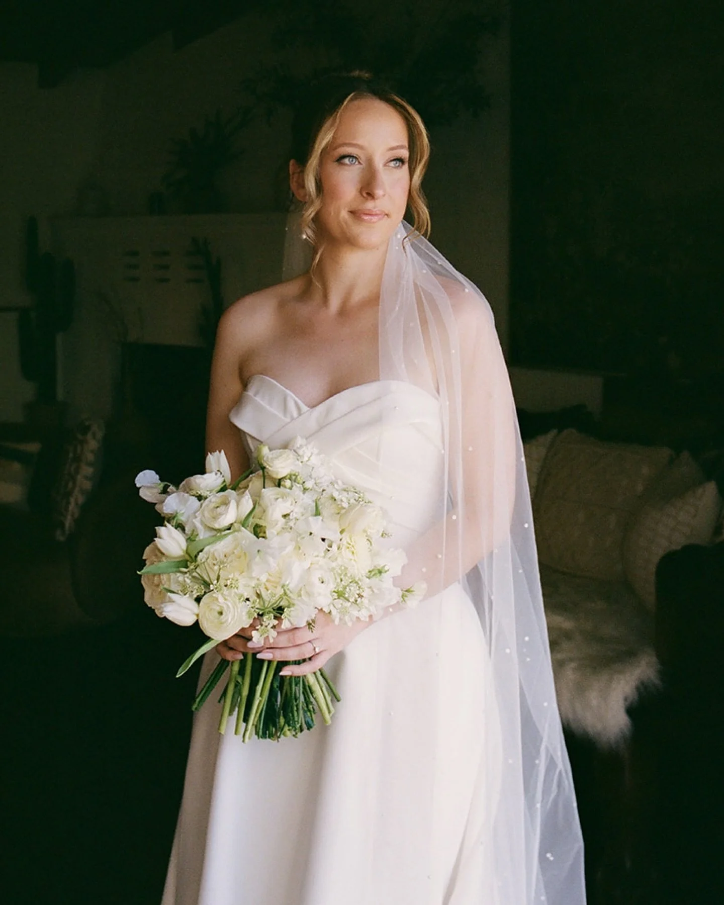 Spring time lovin. I proudly present - Lauren &amp; Guangyu 💘

Venue: @tivoliweddings 
Photo:  @rp.co_photo 
Video: @amariproductions 
MUA: @makeupbyadrianne 
Florals: @lilybrookfloral 
DJ: @dancingdjproductions 
Rentals: @wonder.eventrentals